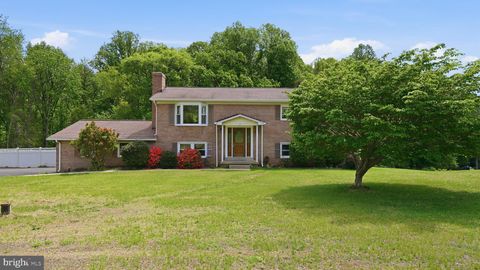 Photo of 4211 Jackson Mill Road, HAYMARKET, VA 20169 (MLS # VAPW2115246)