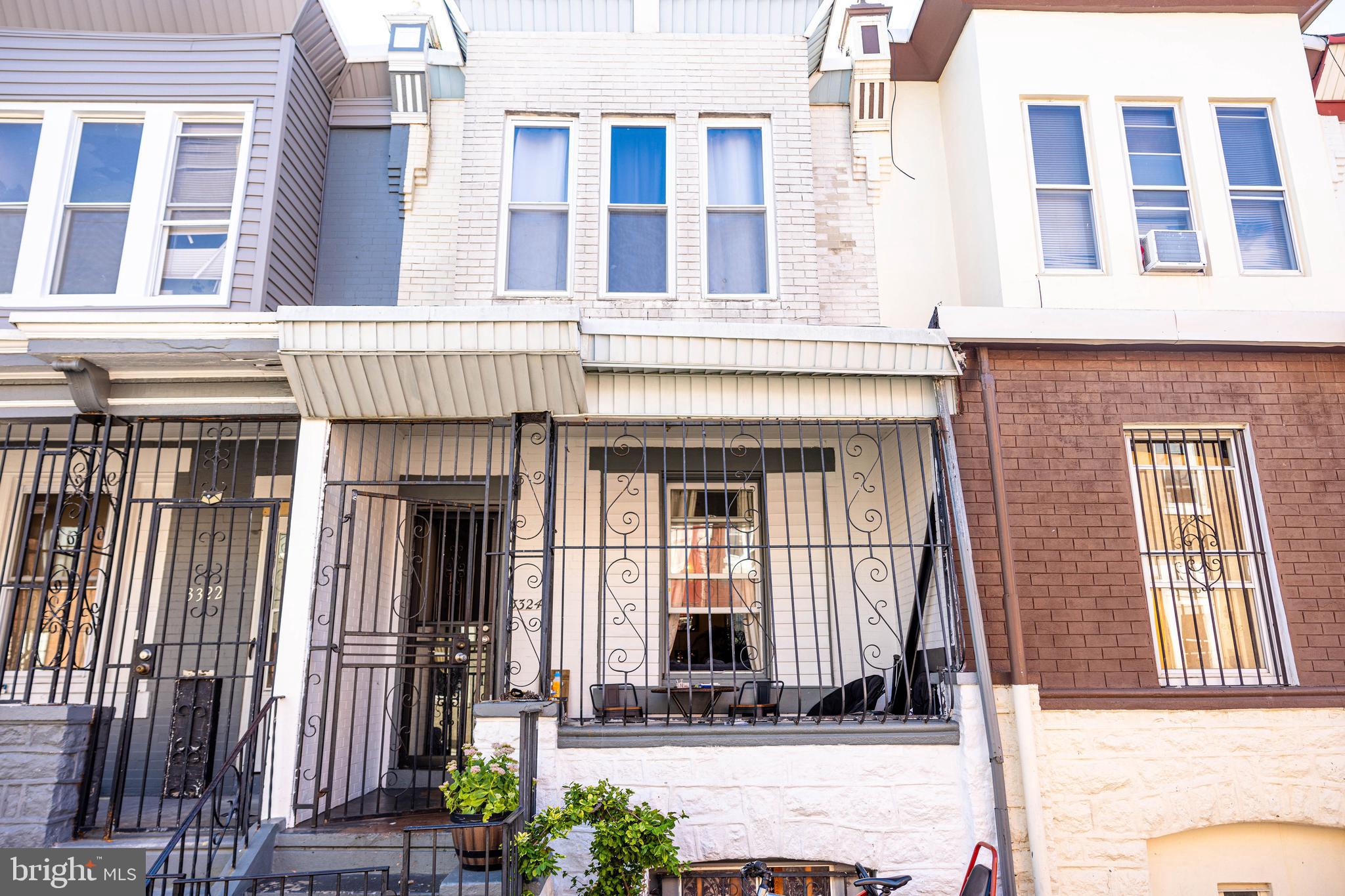Back on the market! Excellent investment opportunity in 19140. Get a chance to own a quick cash-producing investment property. The property is in good condition and tenant is working on finding a new place. This property is in the heart of Philly, with plenty of access to public transportation and stores. It is an excellent property for a first-time investor or someone looking to add to their portfolio.