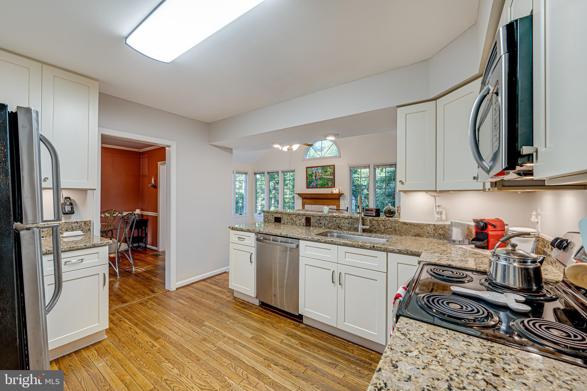 LAKE RIDGE - Residential