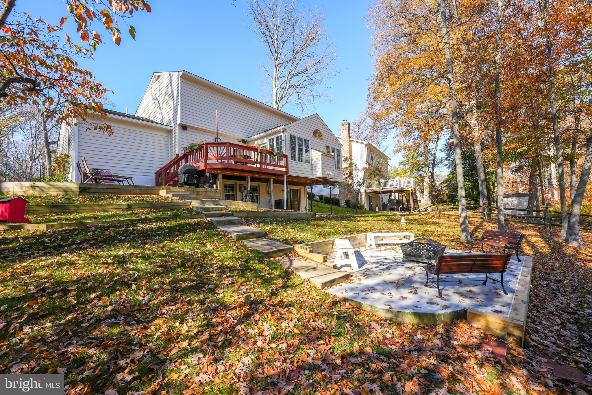 LAKE RIDGE - Residential