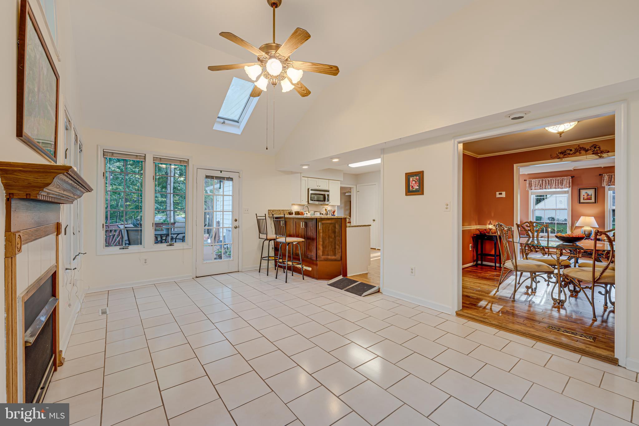 LAKE RIDGE - Residential