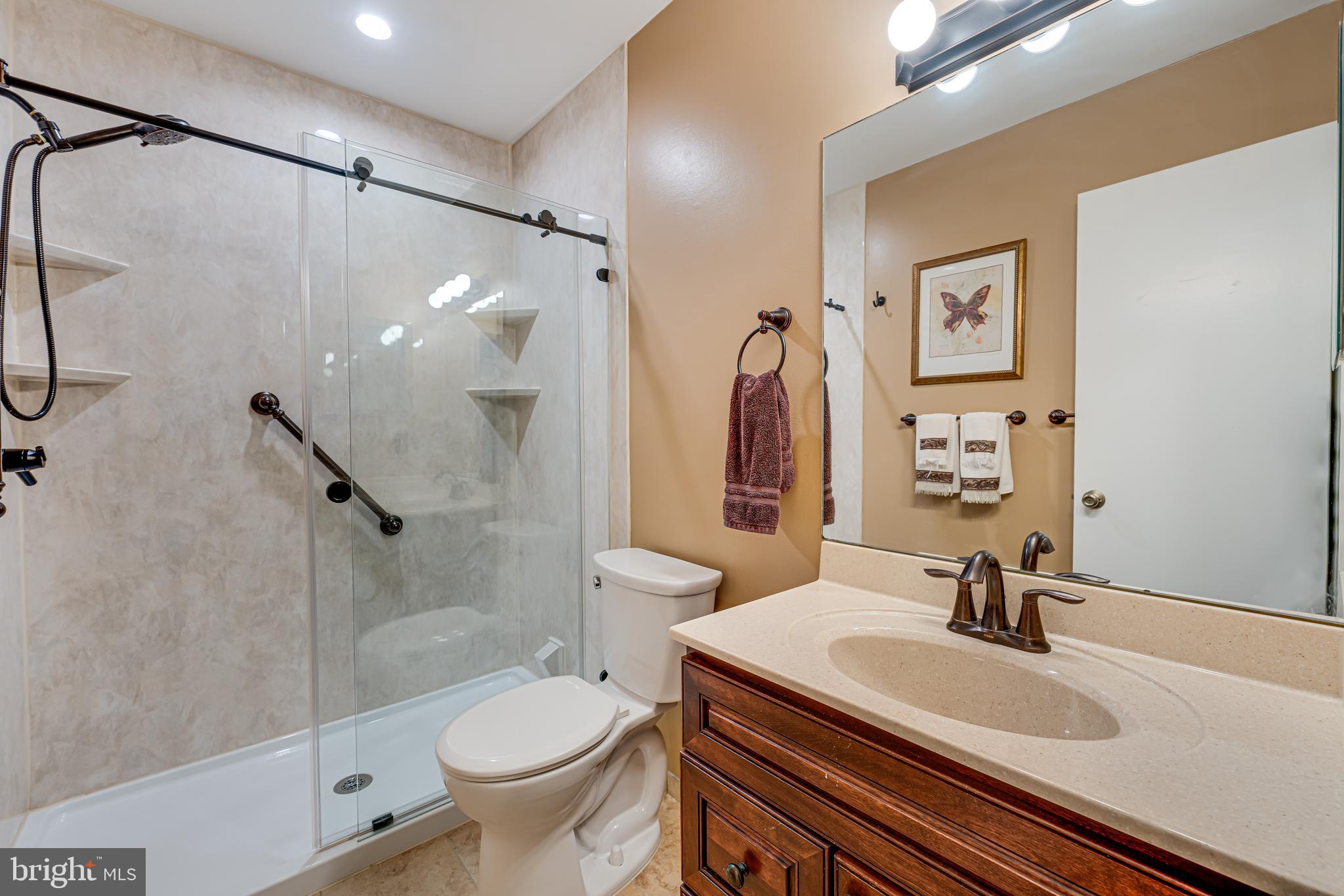 LAKE RIDGE - Residential