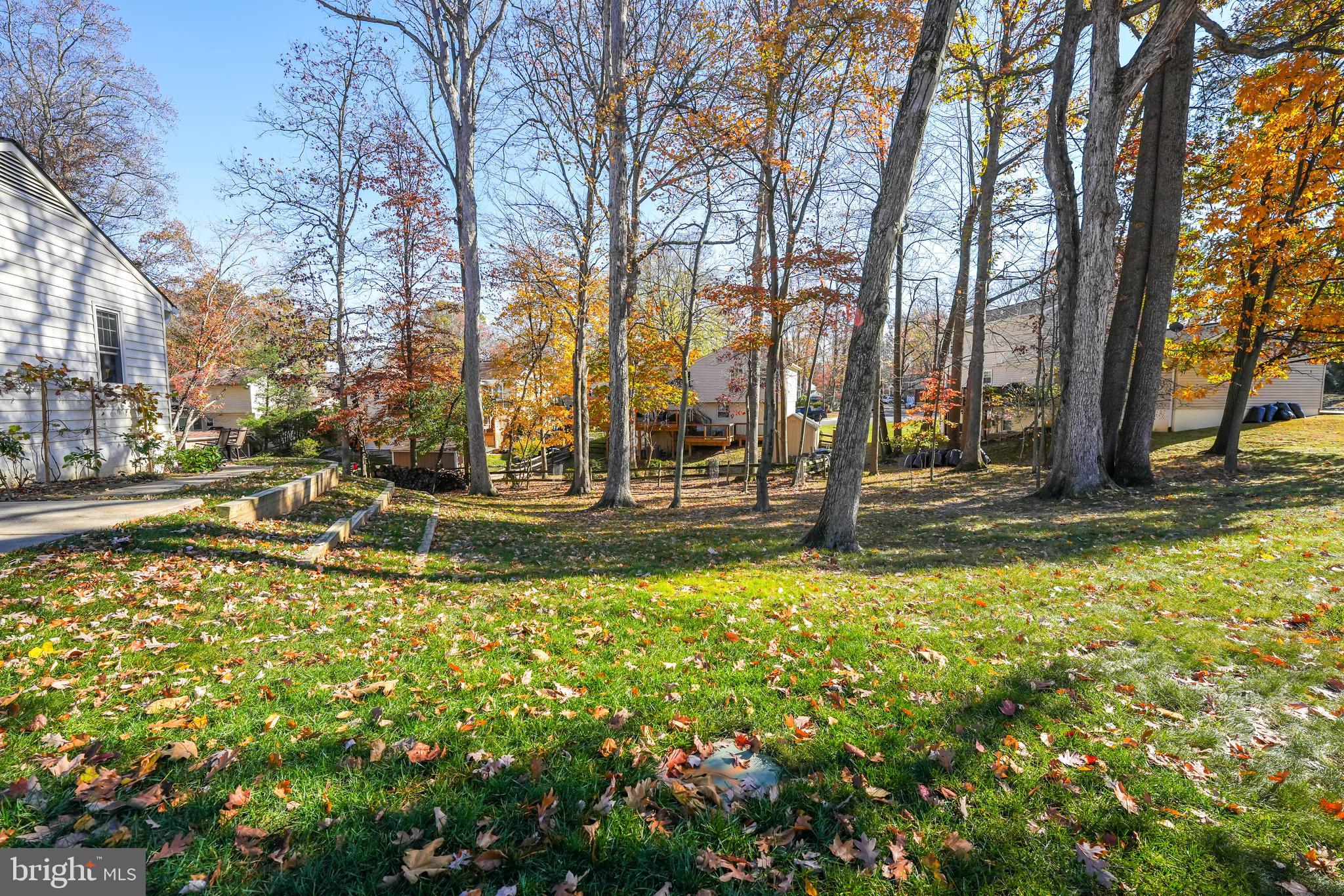 LAKE RIDGE - Residential