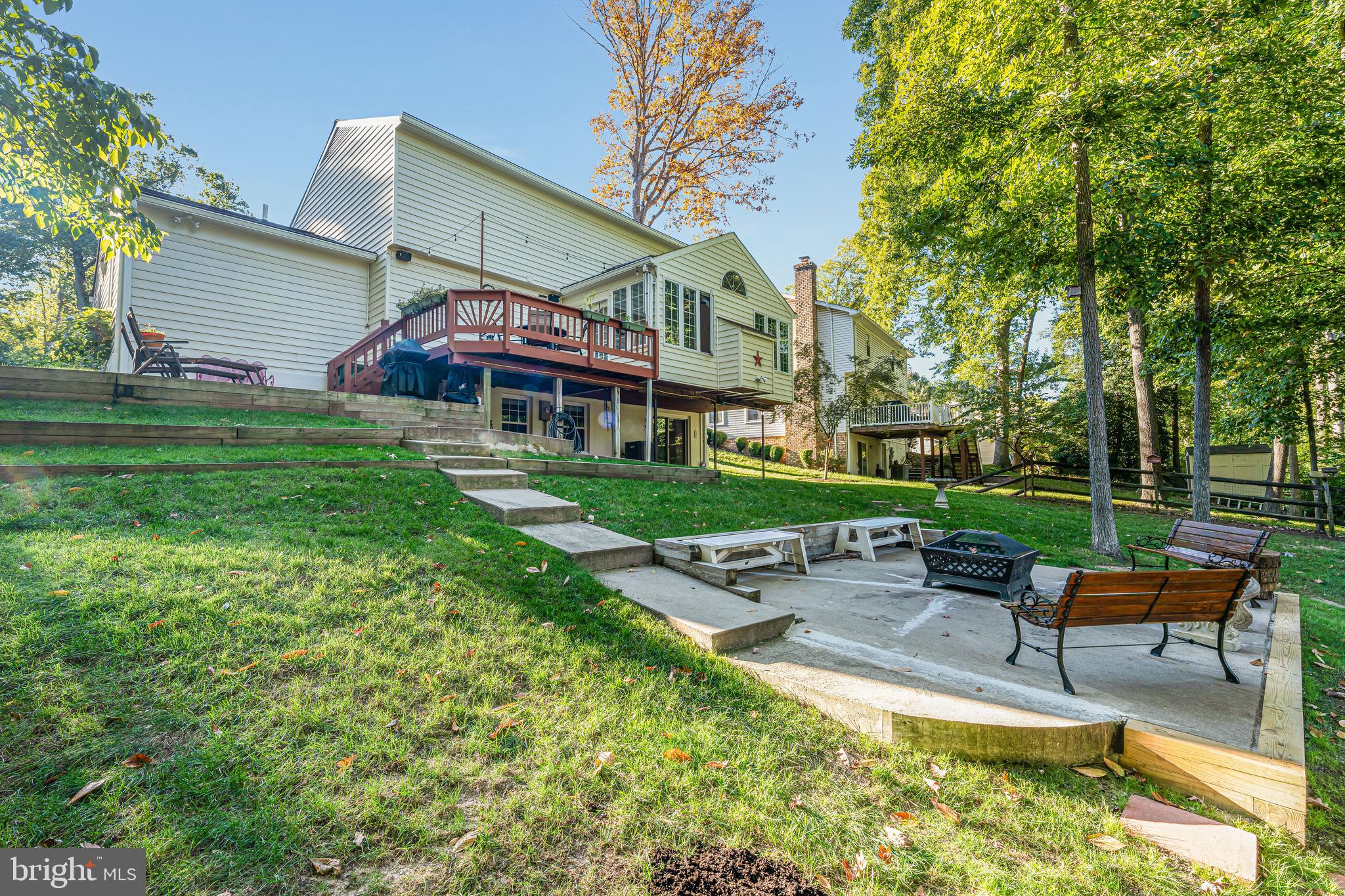 LAKE RIDGE - Residential