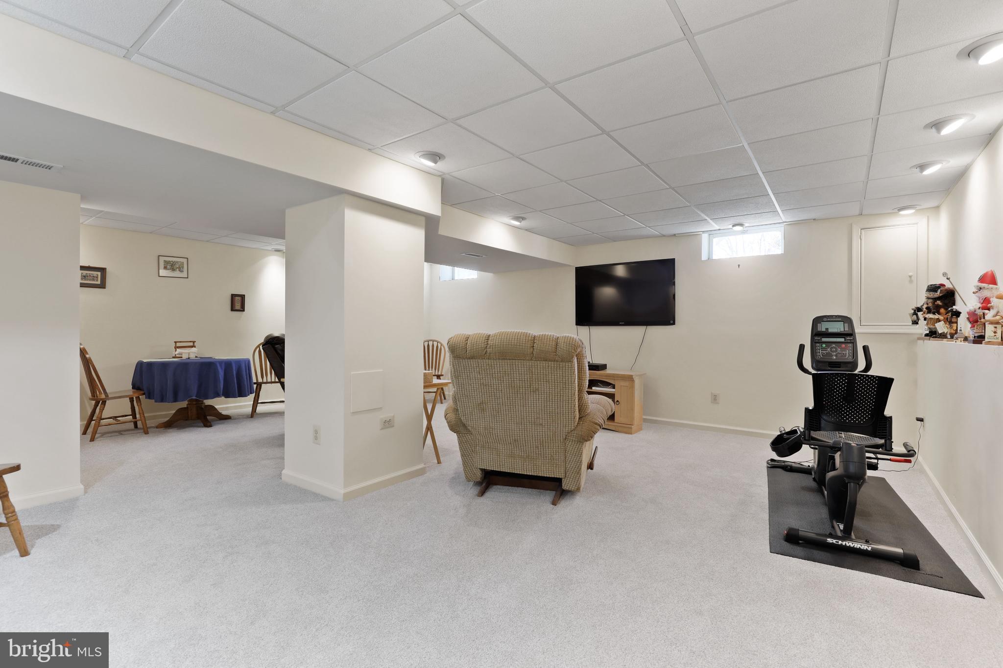 GREEN VALLEY MANOR - Residential