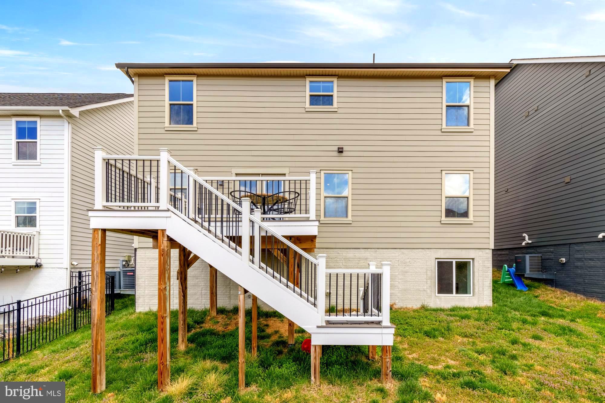 POTOMAC SHORES - Residential