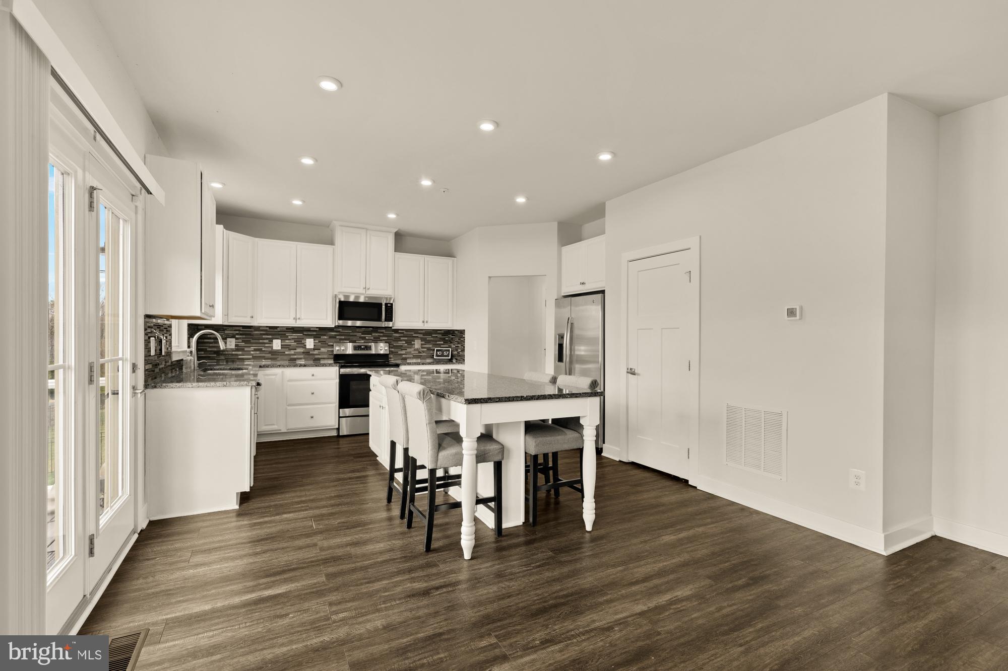 POTOMAC SHORES - Residential