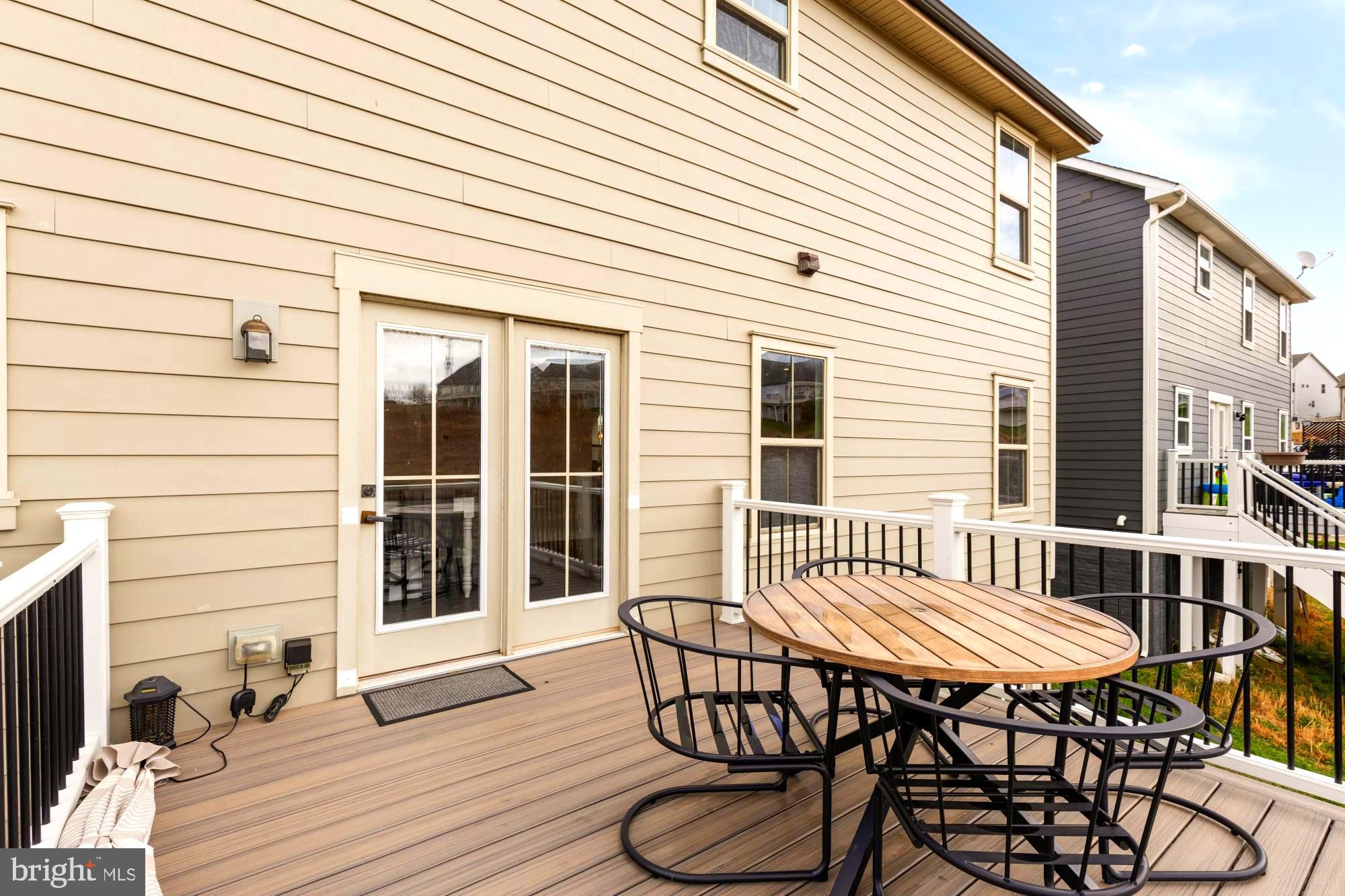 POTOMAC SHORES - Residential