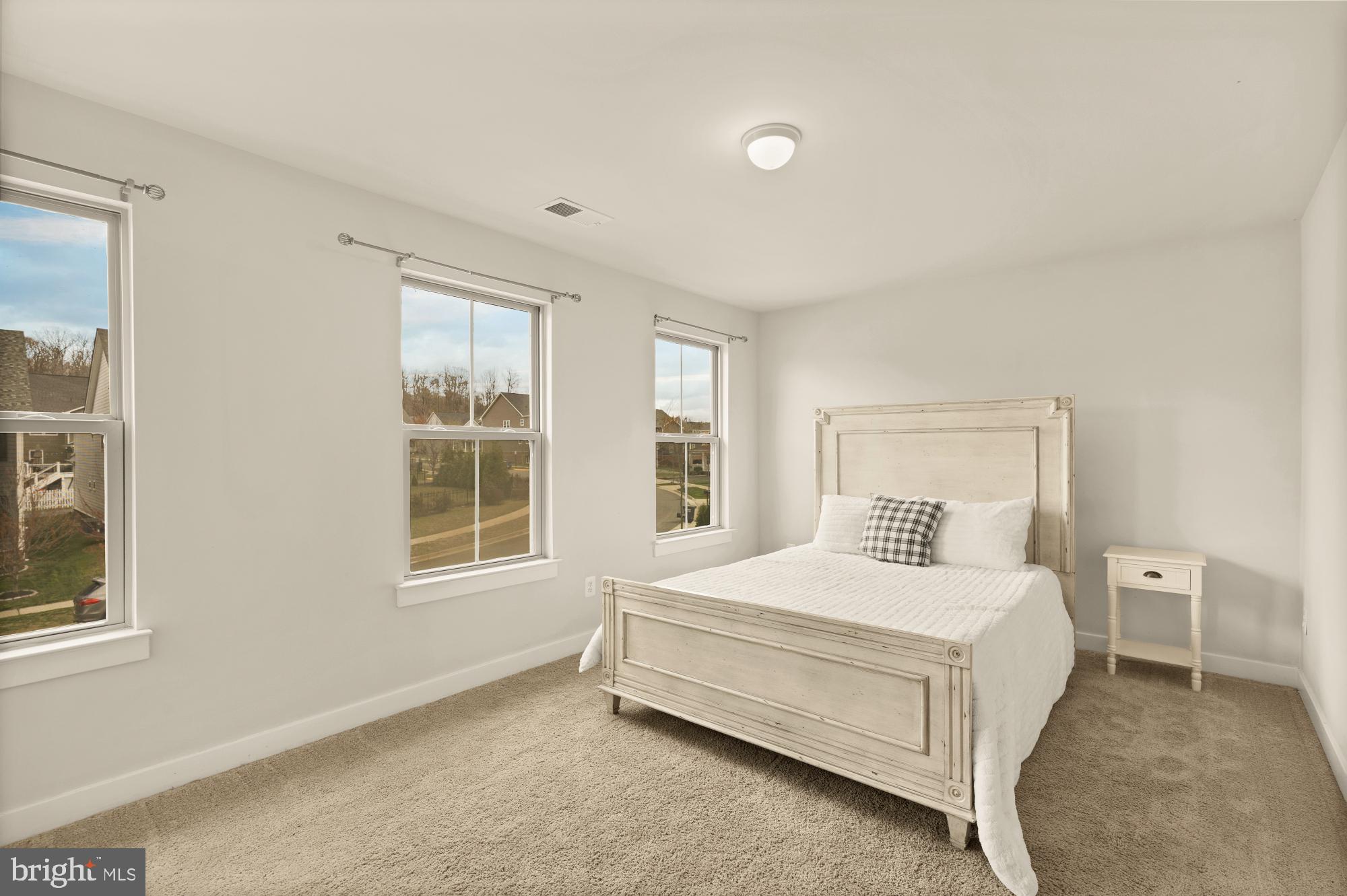 POTOMAC SHORES - Residential