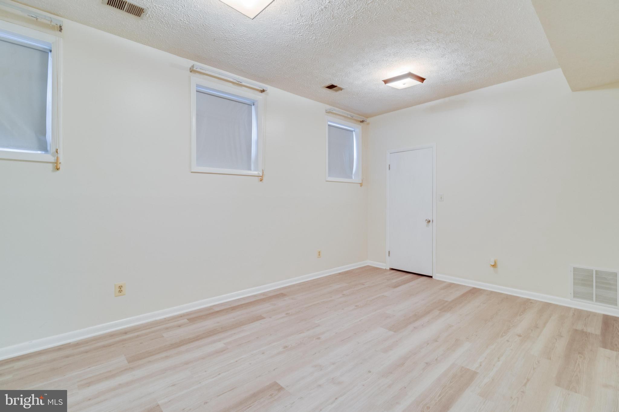 HAWTHORNE - Residential