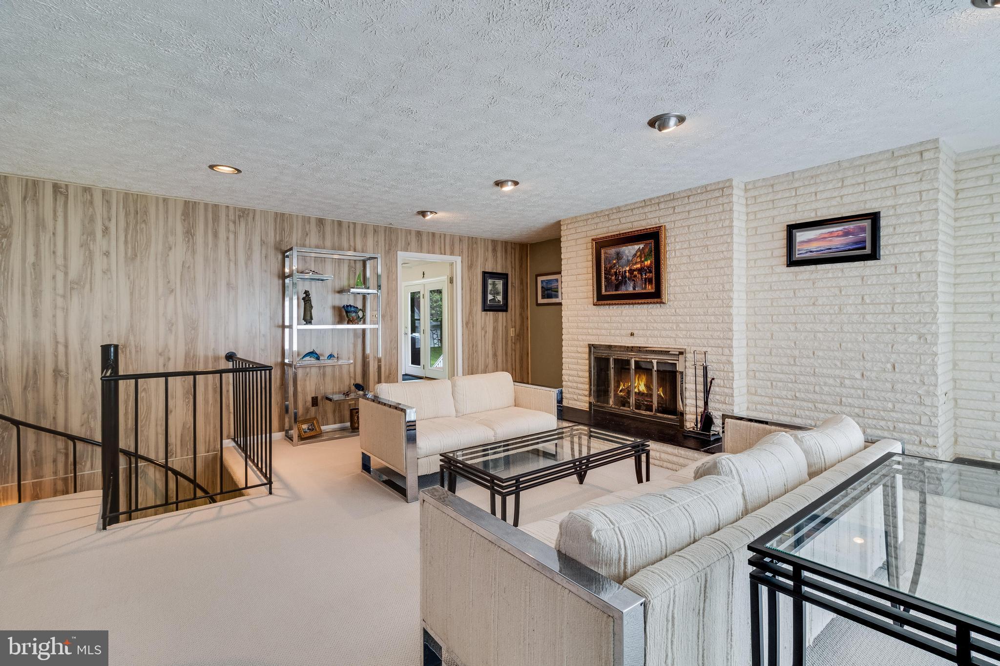 HAWTHORNE - Residential