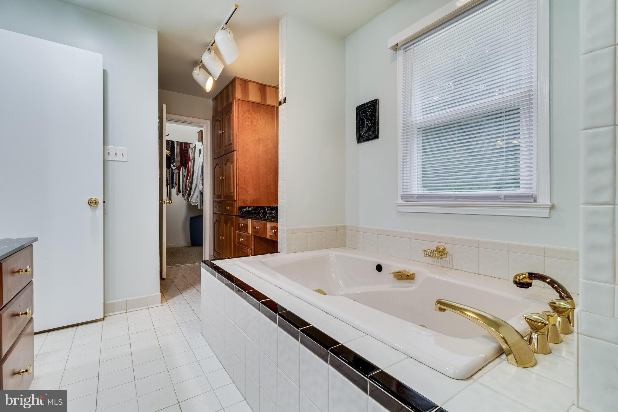 HAWTHORNE - Residential