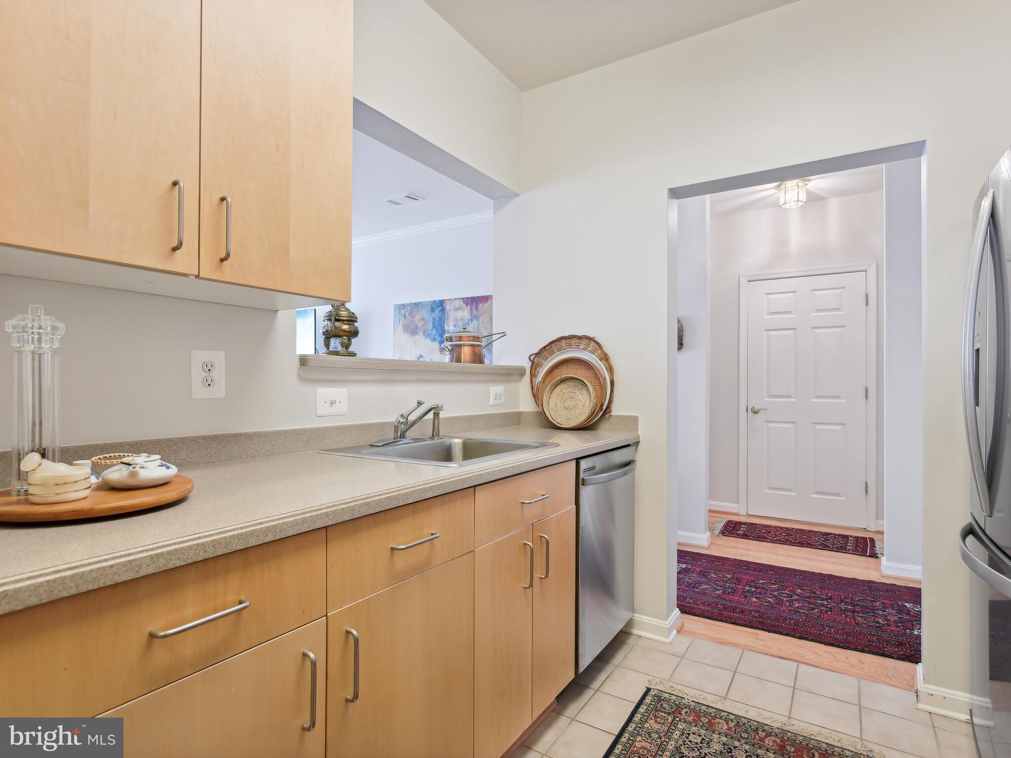 STRATFORD COURT - Residential