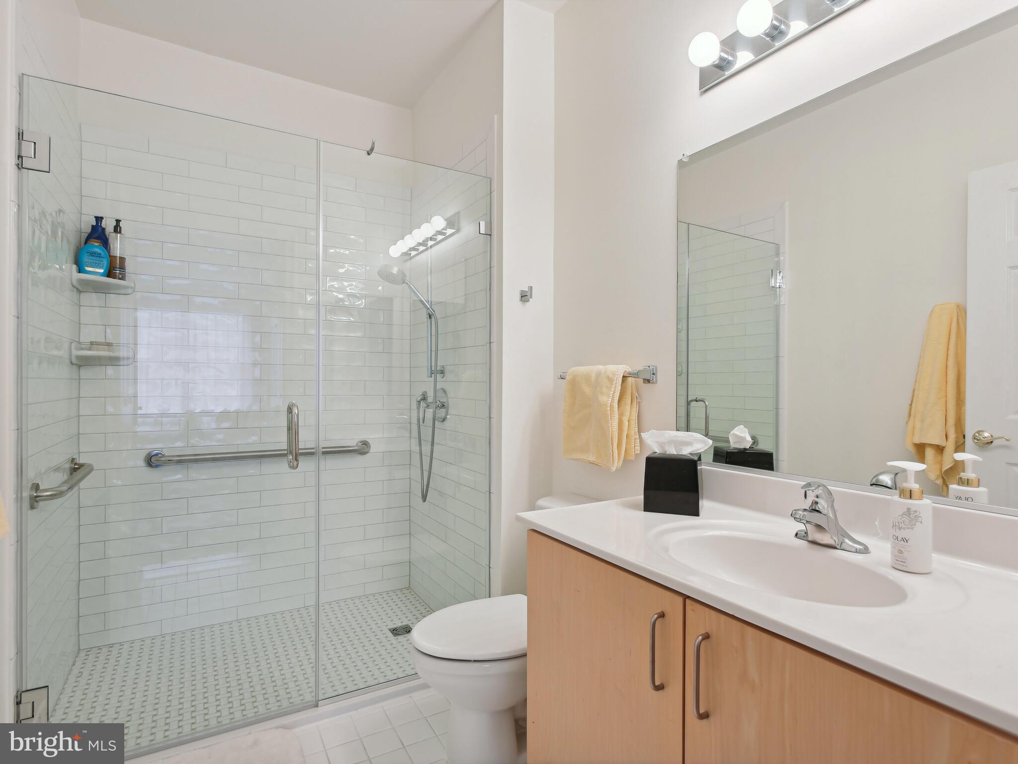 STRATFORD COURT - Residential