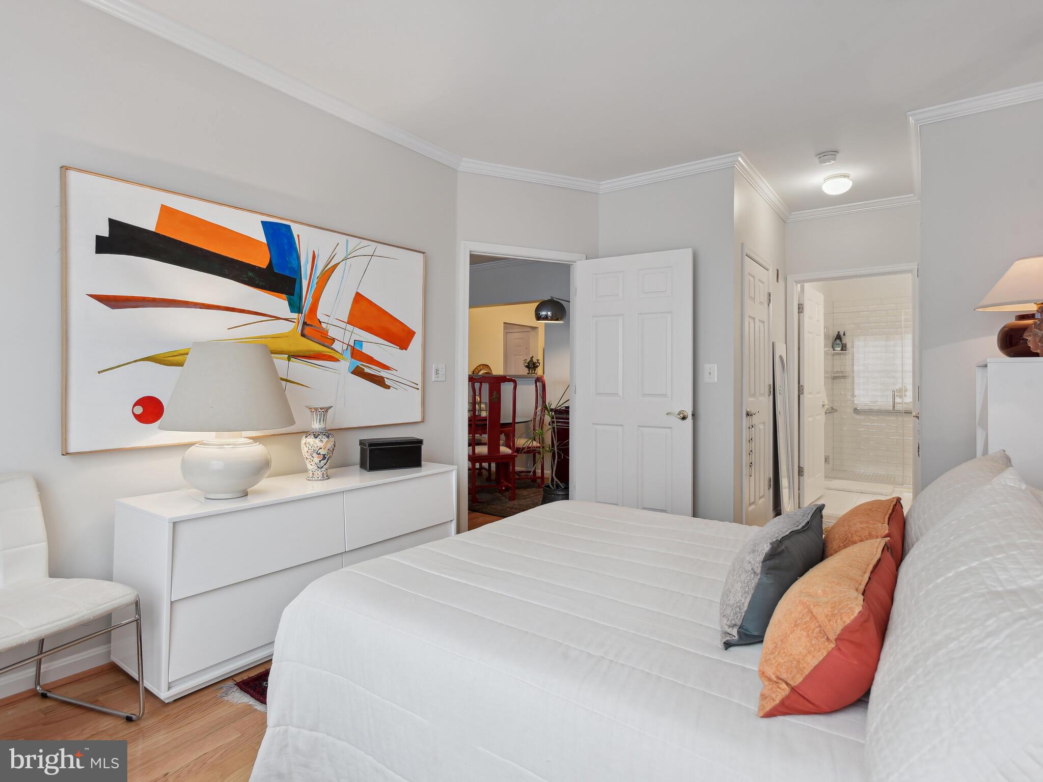 STRATFORD COURT - Residential