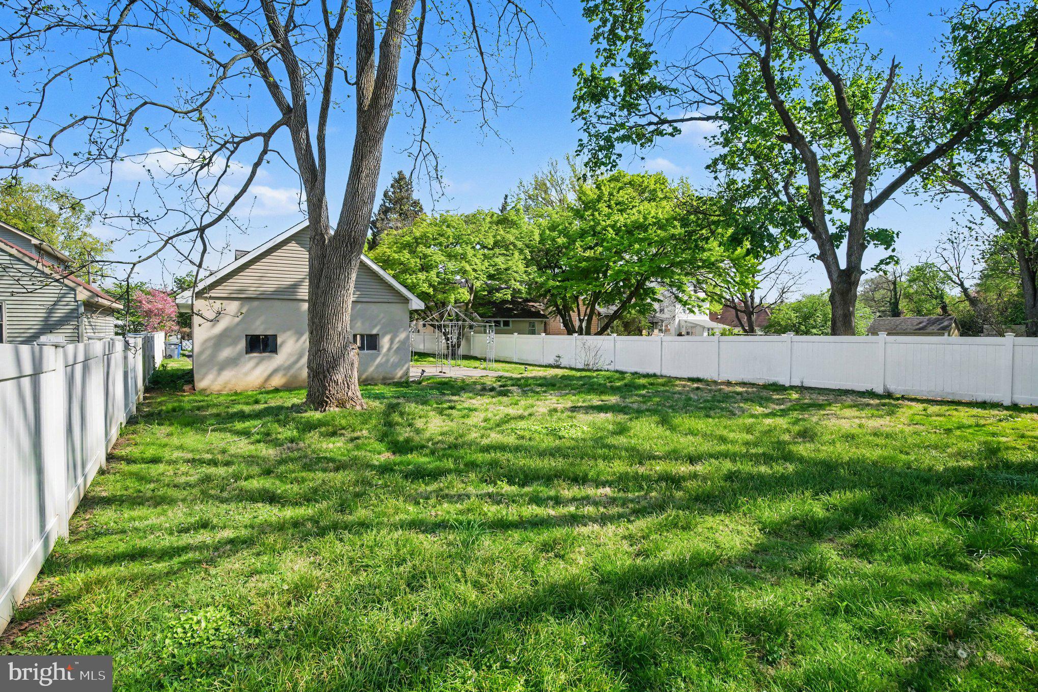 ROSLYN - Residential