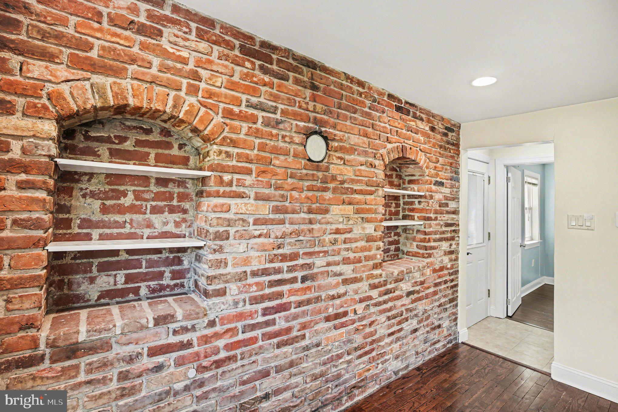 ROSLYN - Residential