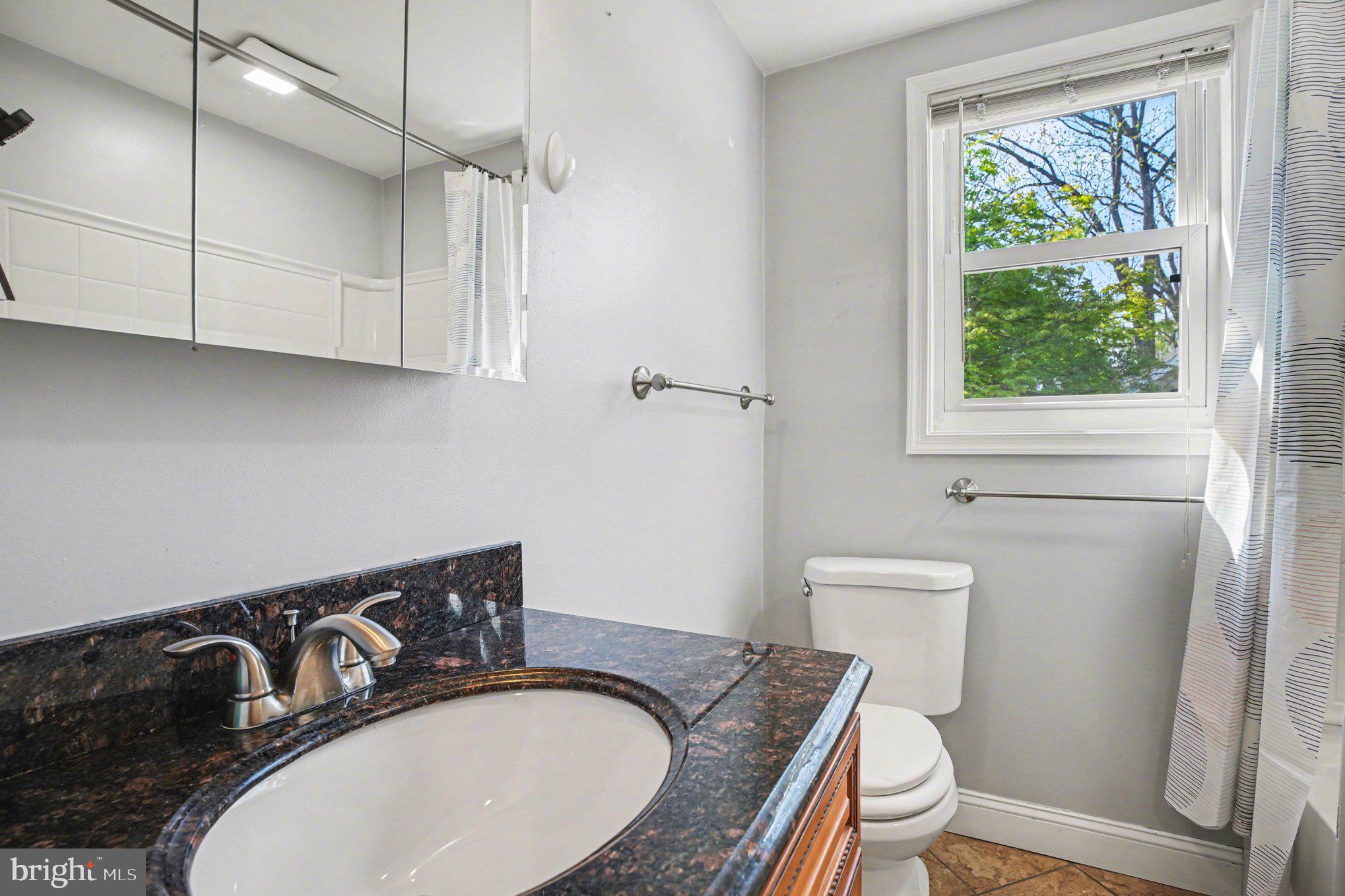 ROSLYN - Residential