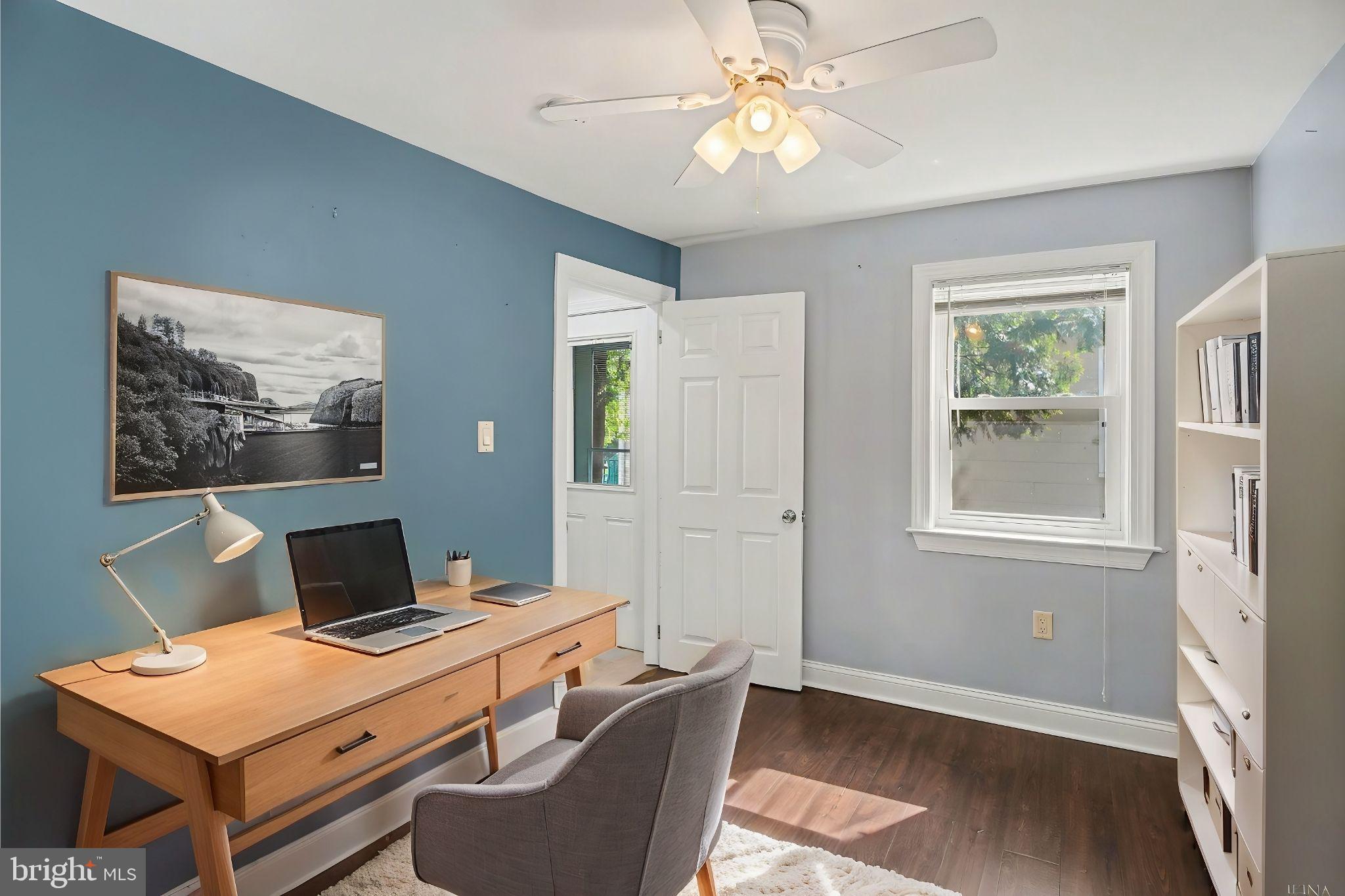 ROSLYN - Residential