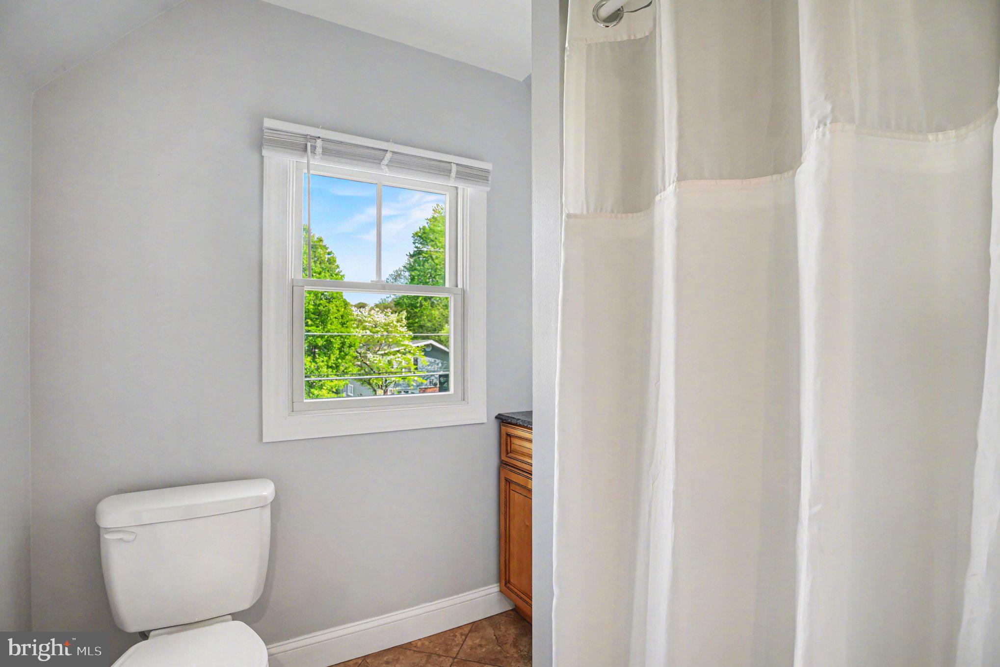 ROSLYN - Residential