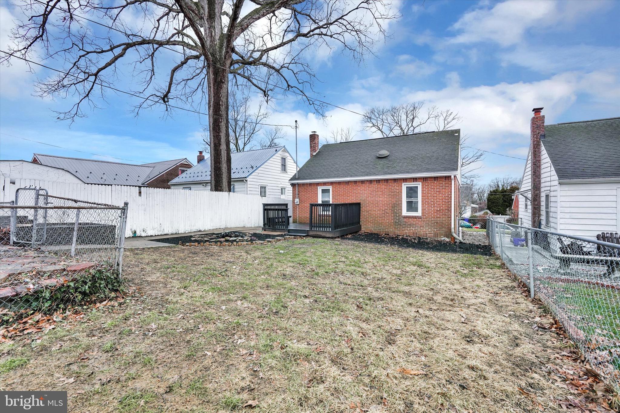 1305 LANCASTER AVENUE