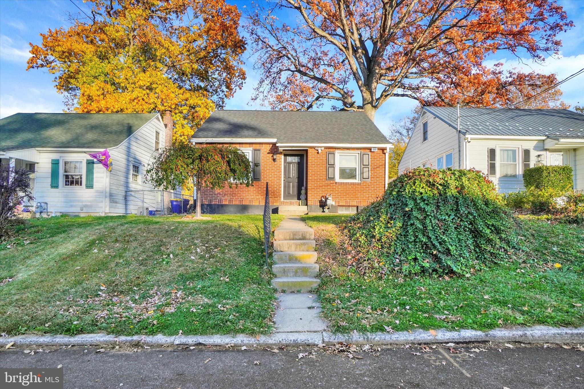 1305 LANCASTER AVENUE