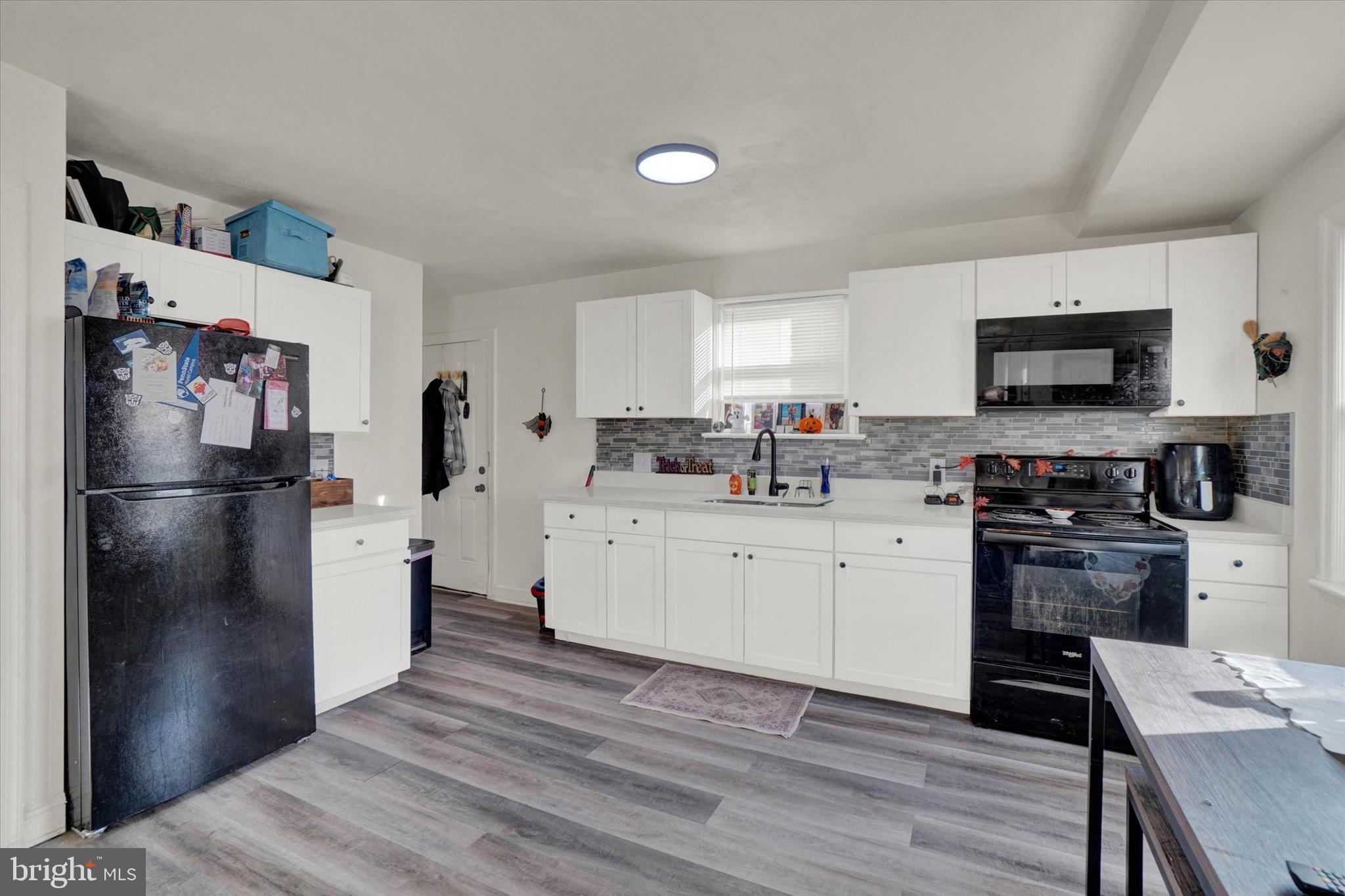 1305 LANCASTER AVENUE