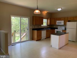 20949 BROOKSTONE COURT