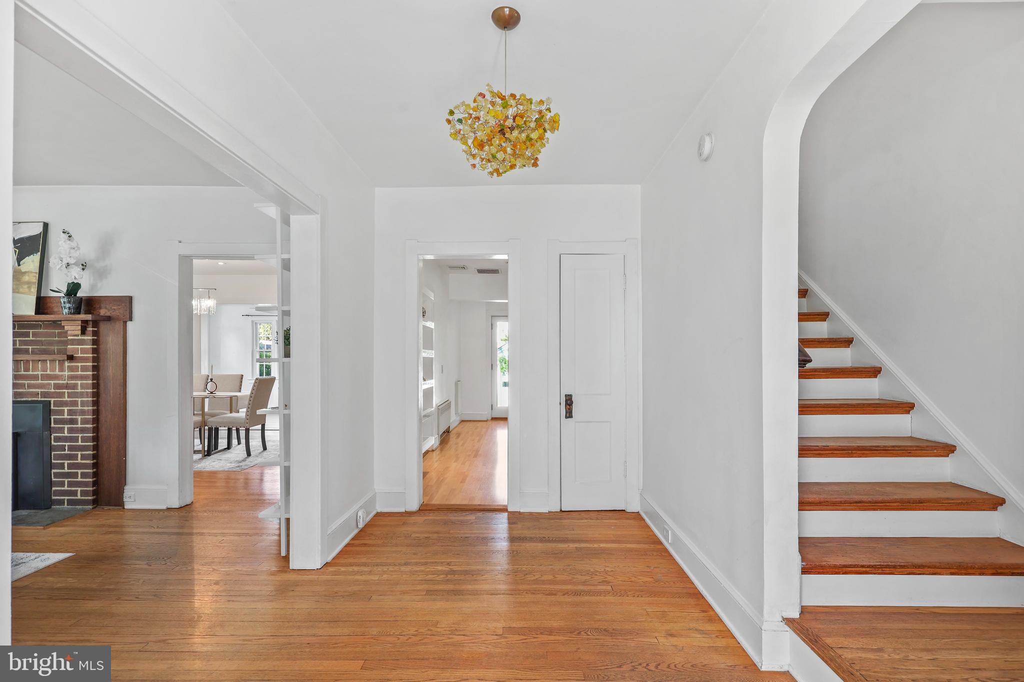 2816 W GEORGE MASON ROAD