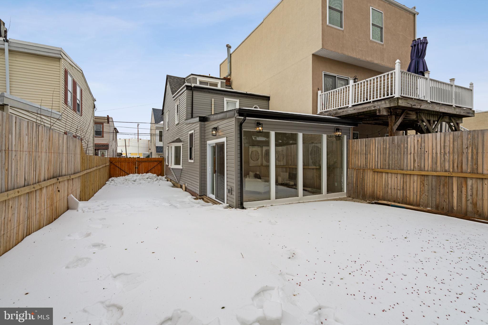 BRIDESBURG - Residential