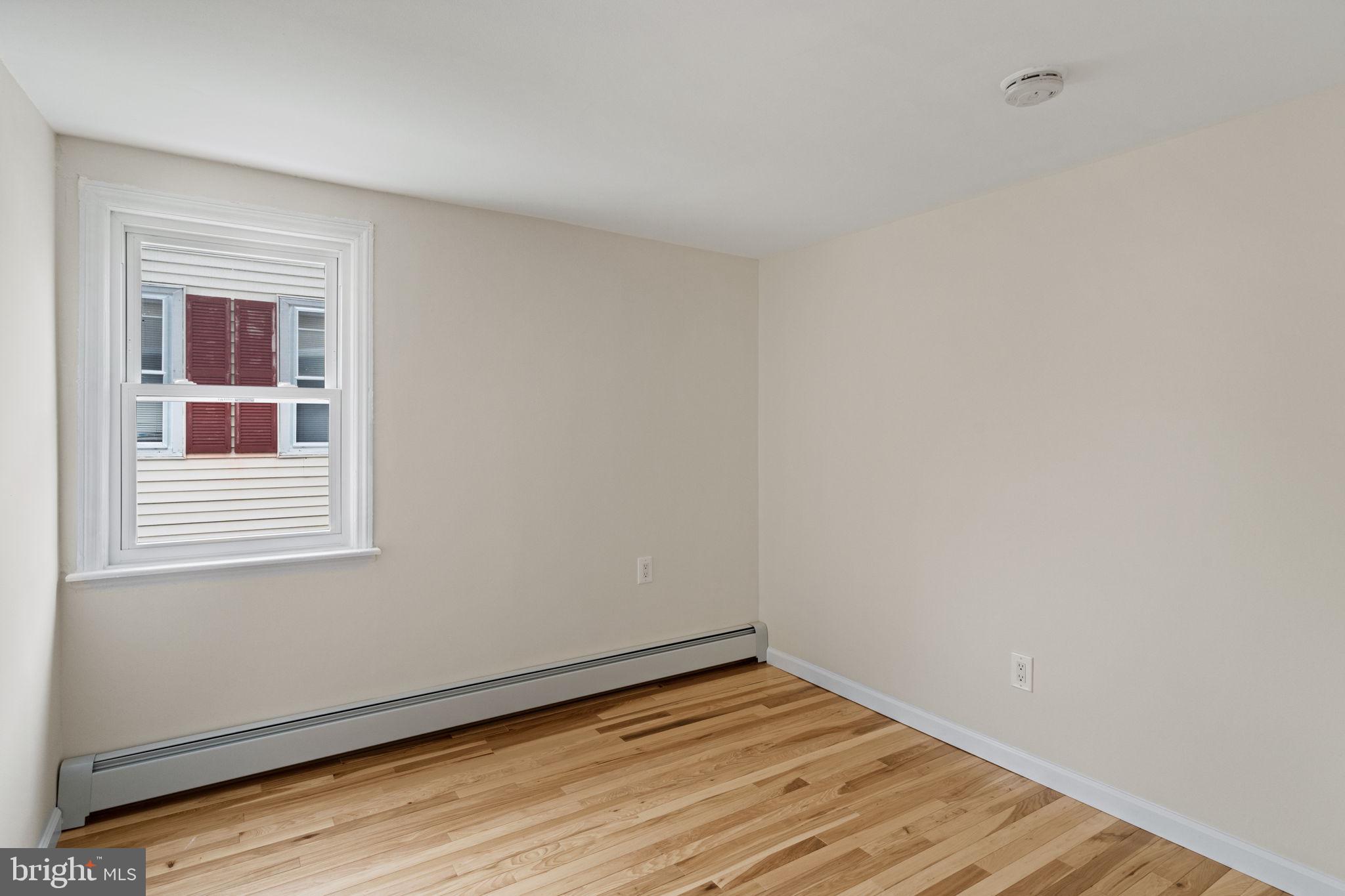 BRIDESBURG - Residential