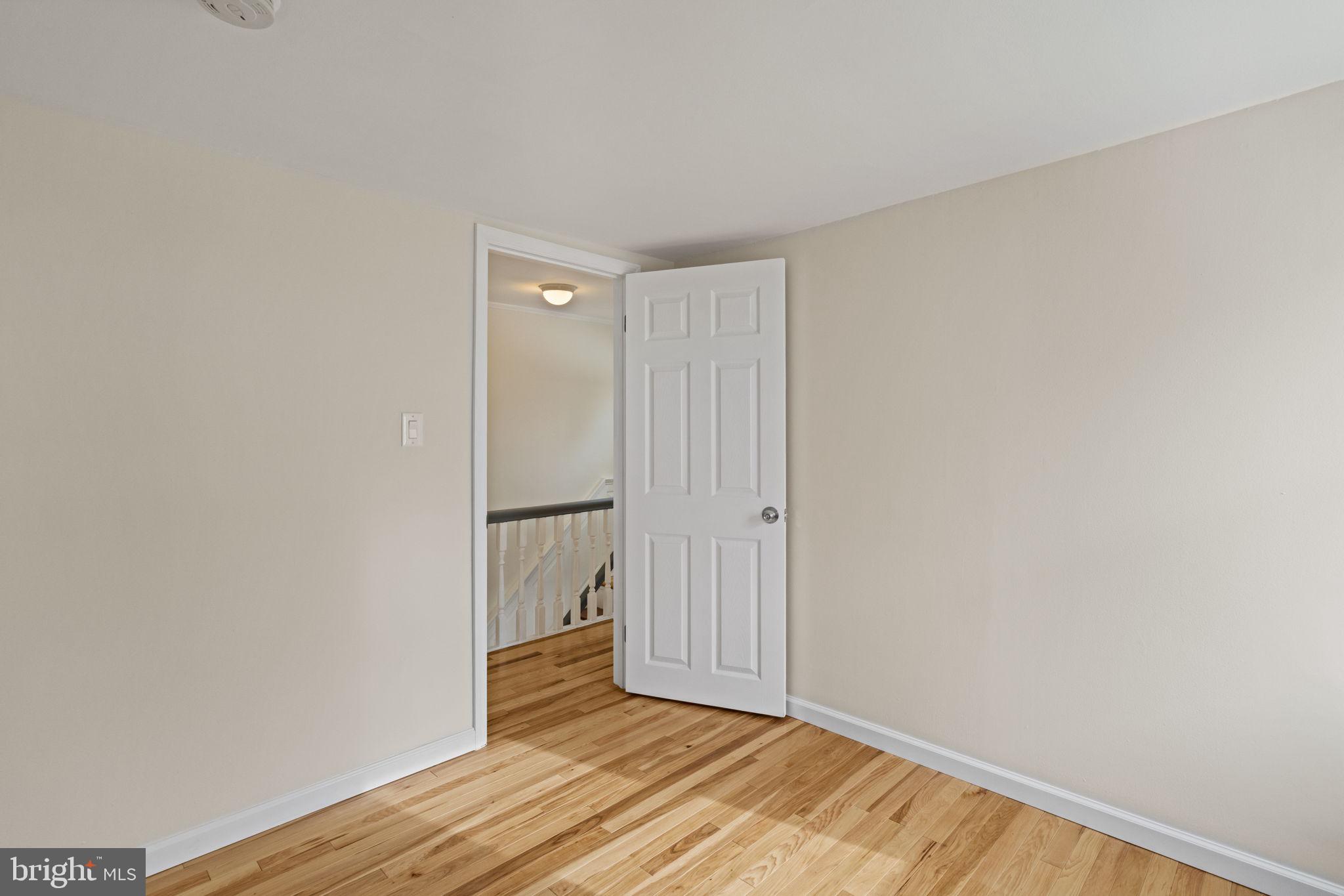 BRIDESBURG - Residential