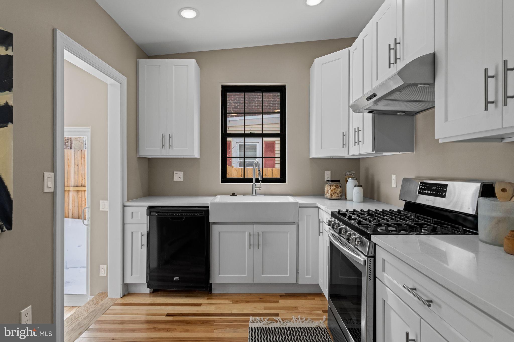 BRIDESBURG - Residential