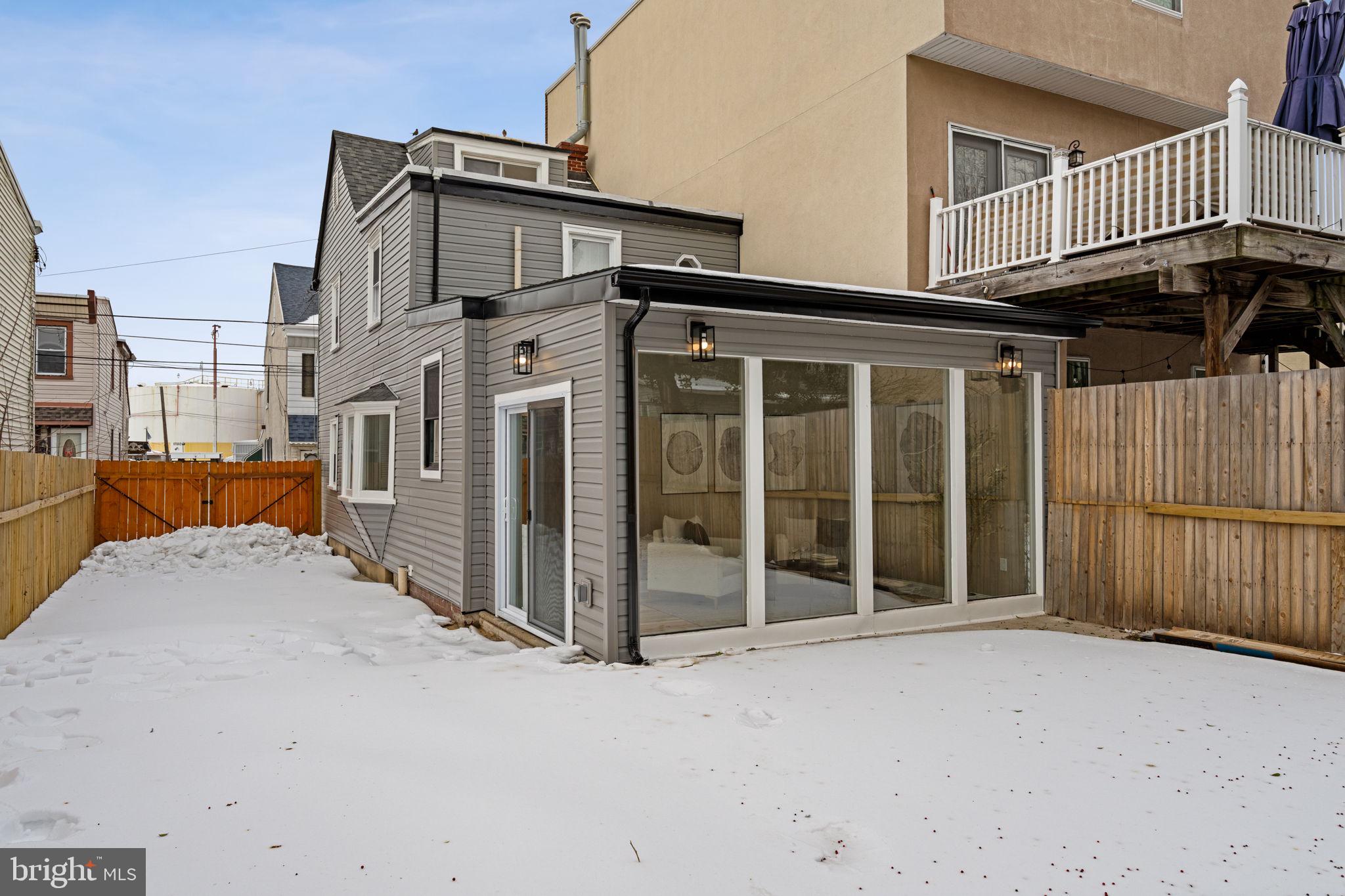 BRIDESBURG - Residential