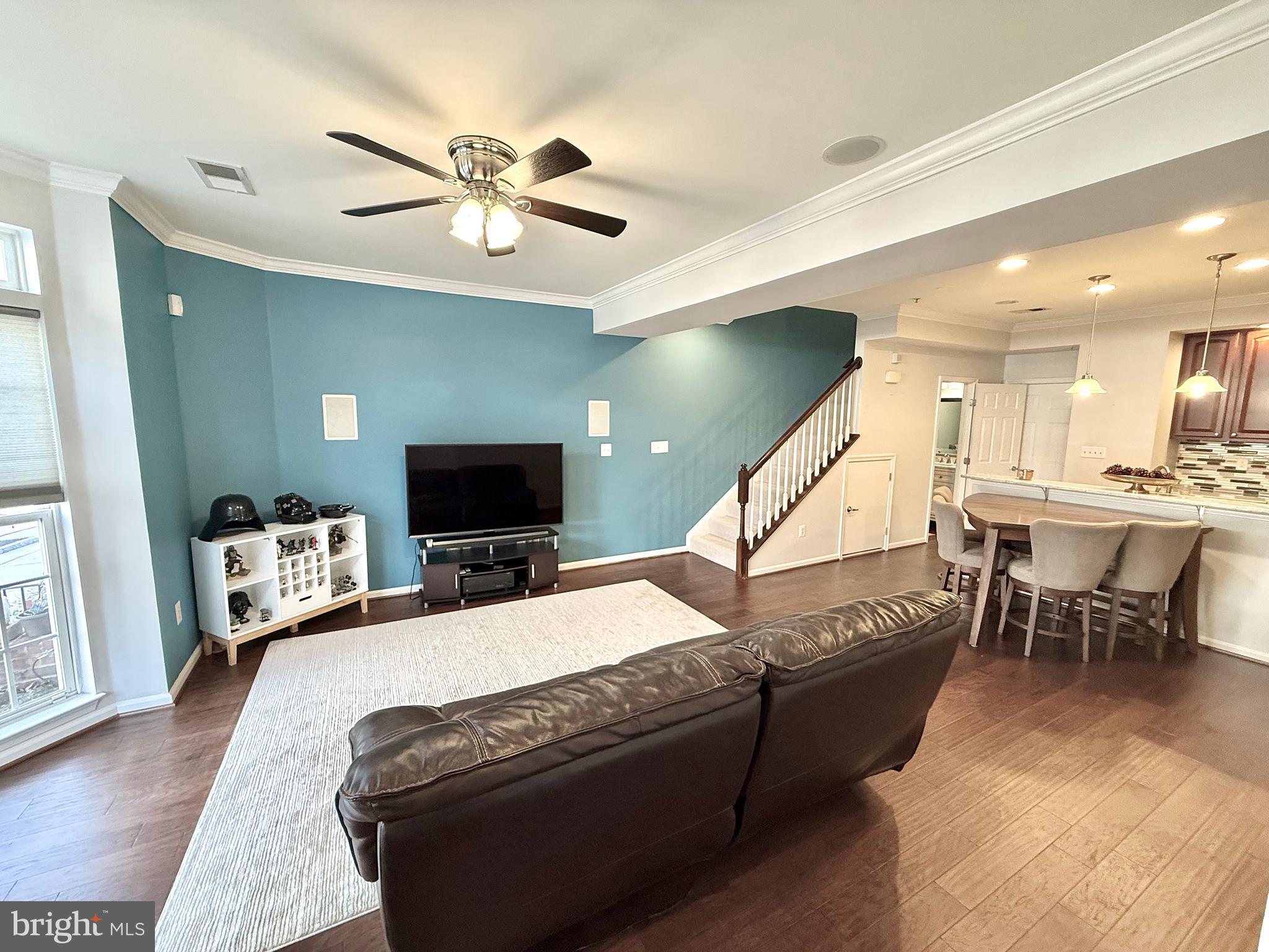 ELKRIDGE CROSSING - Residential