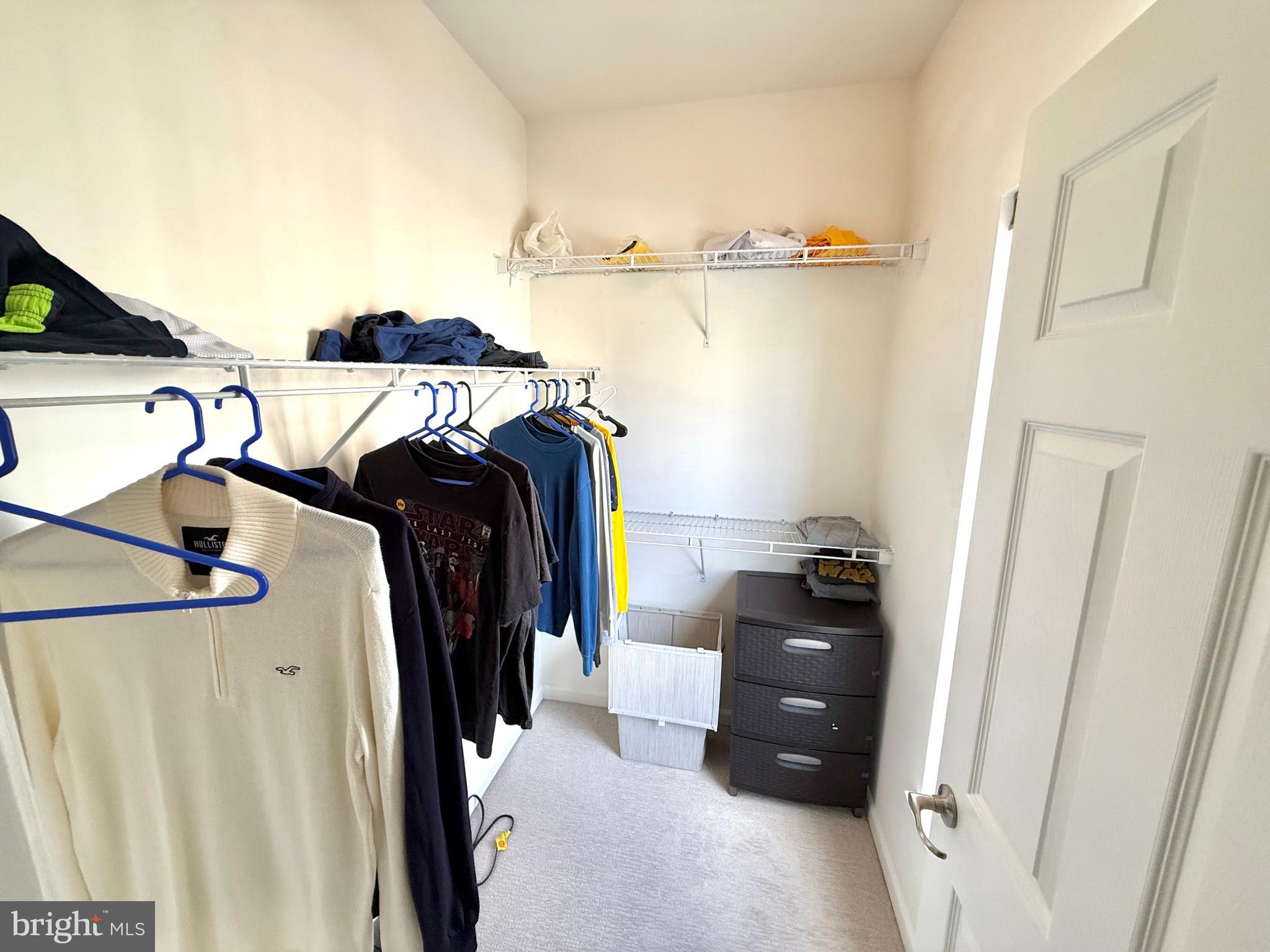 ELKRIDGE CROSSING - Residential