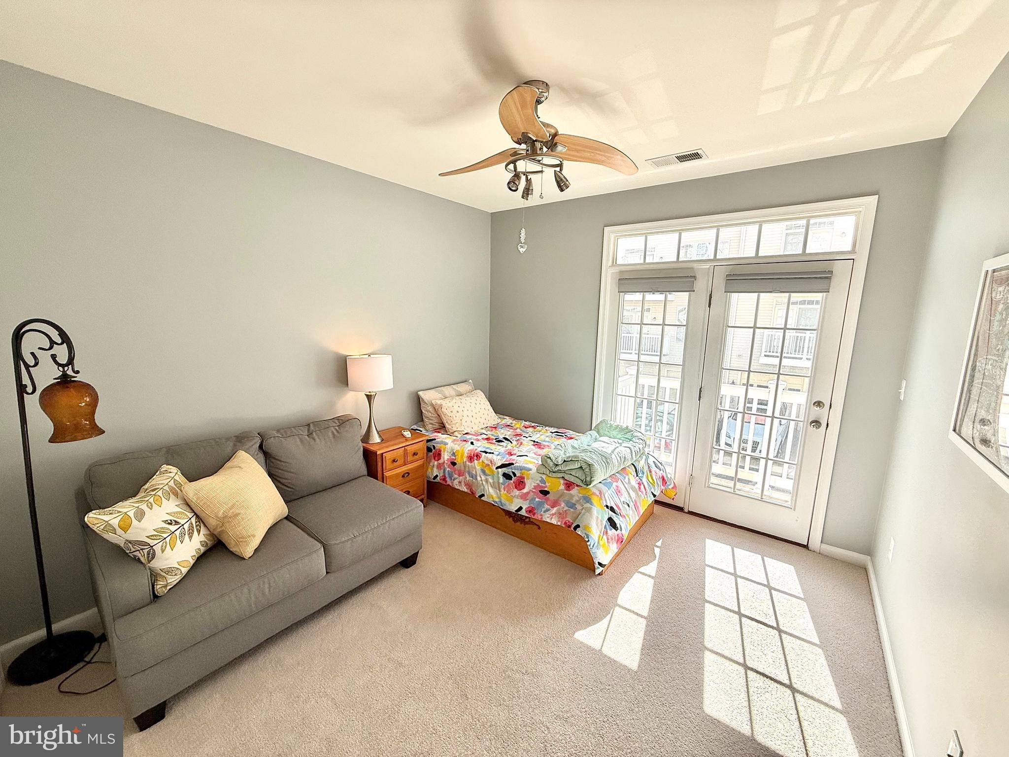 ELKRIDGE CROSSING - Residential