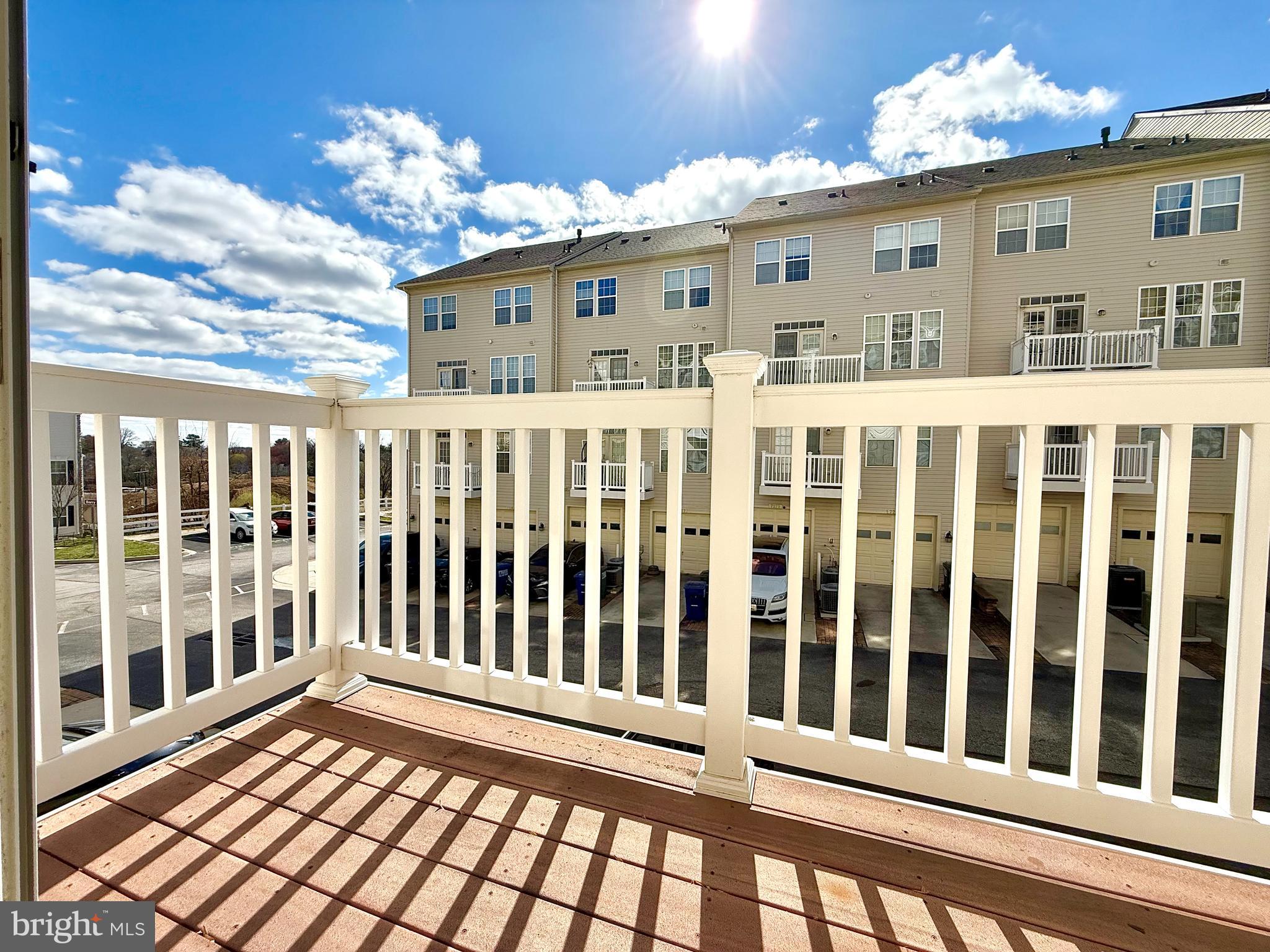 ELKRIDGE CROSSING - Residential