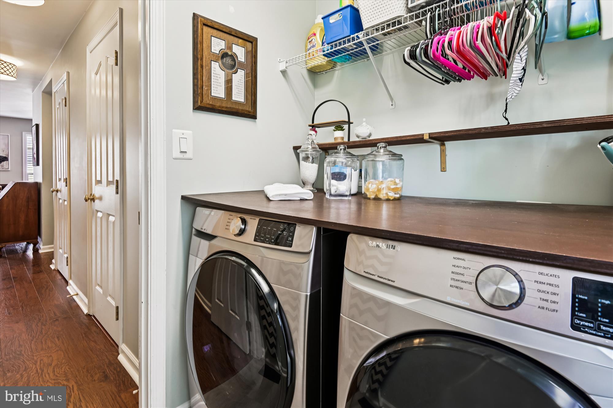 LONG BAR HARBOR - Residential