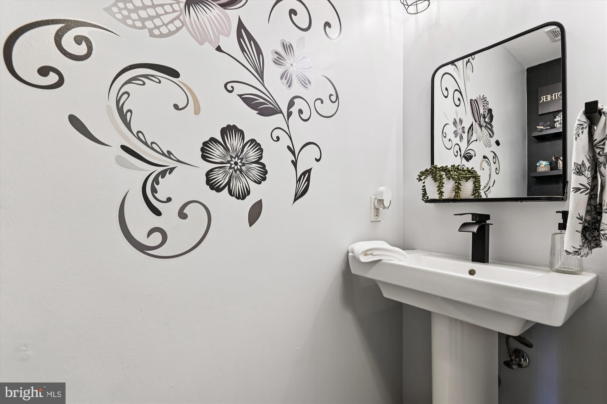 LONG BAR HARBOR - Residential