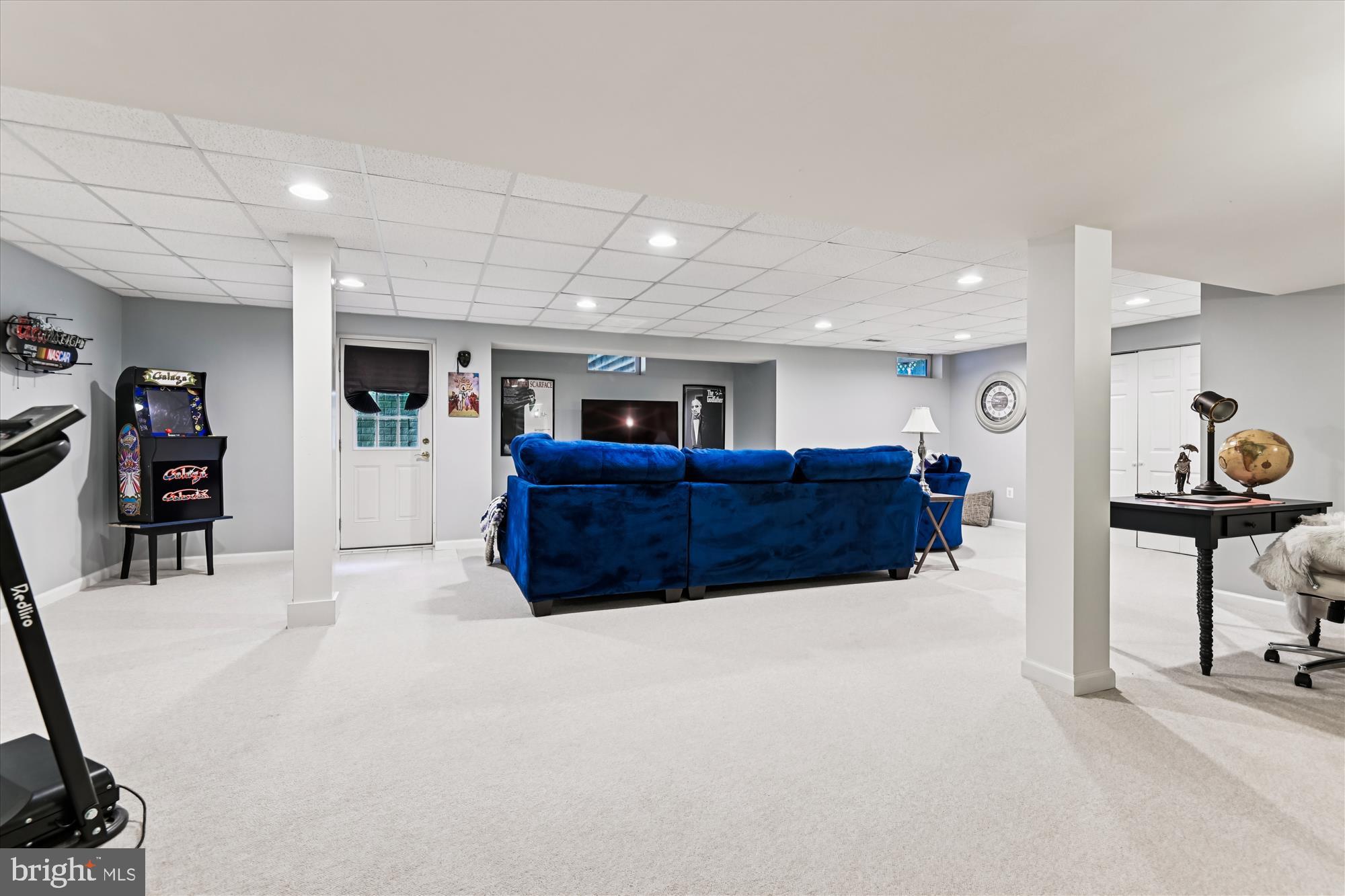 LONG BAR HARBOR - Residential