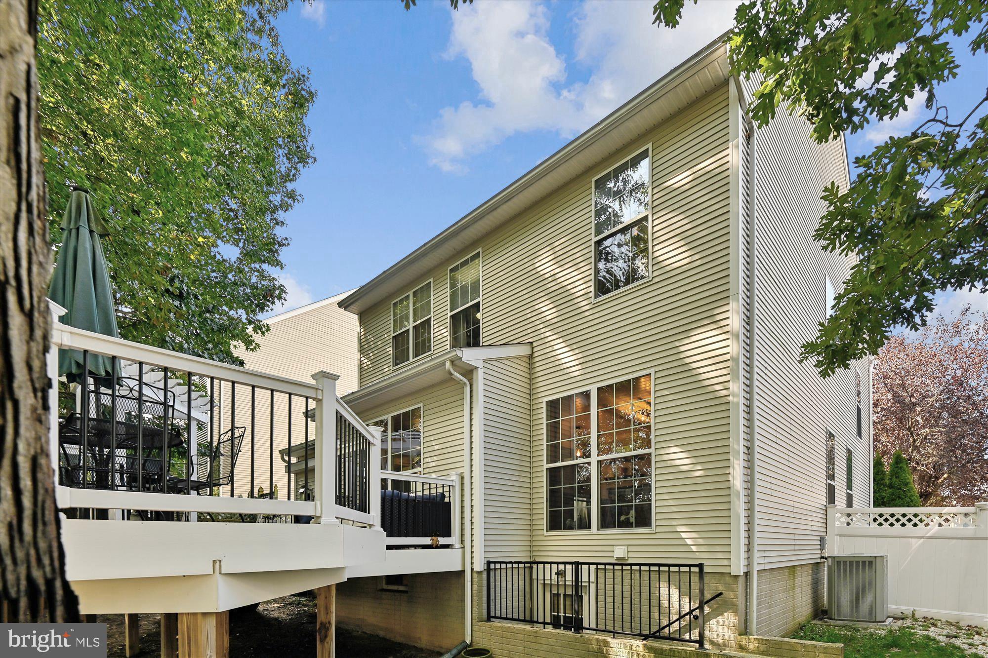 LONG BAR HARBOR - Residential