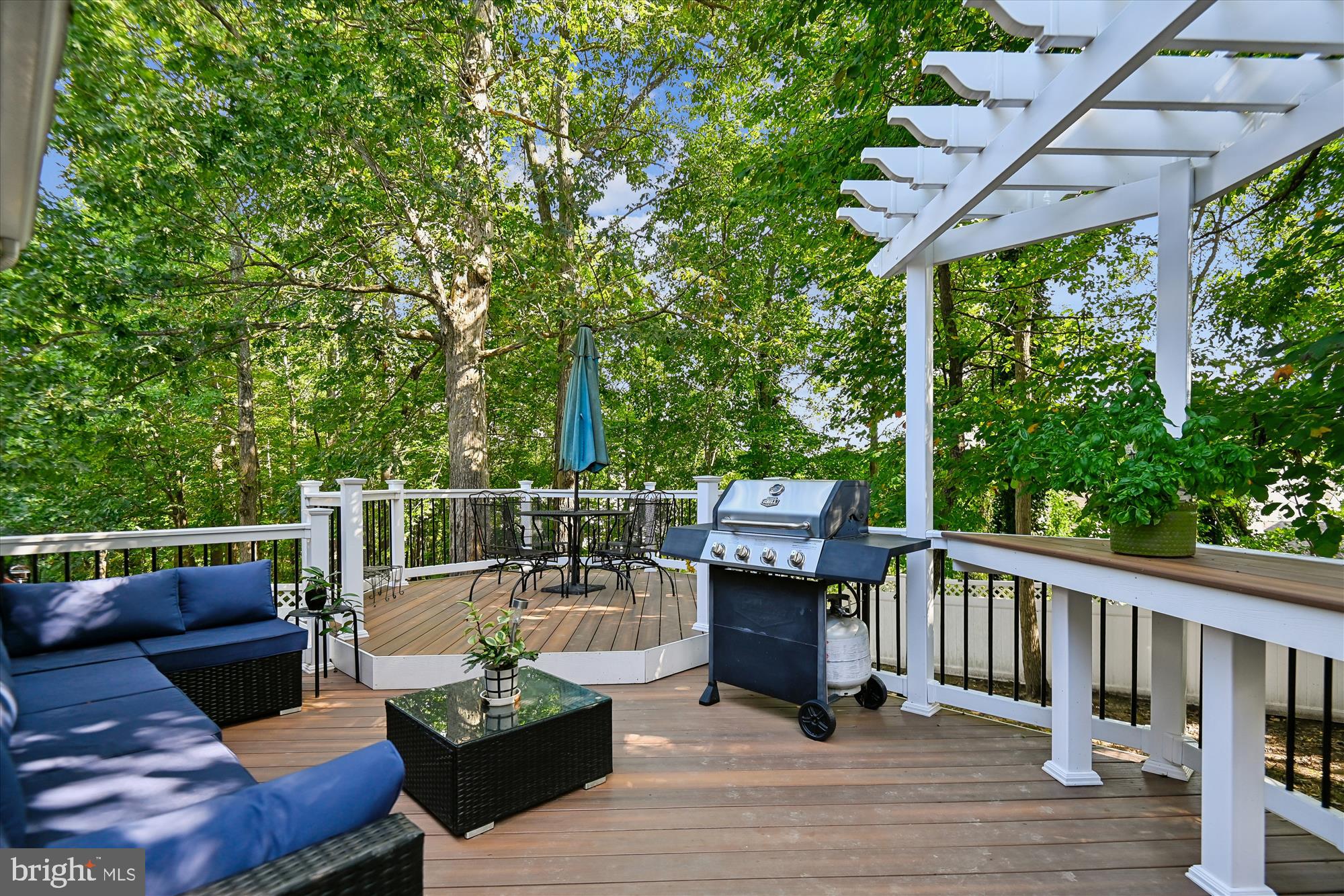 LONG BAR HARBOR - Residential