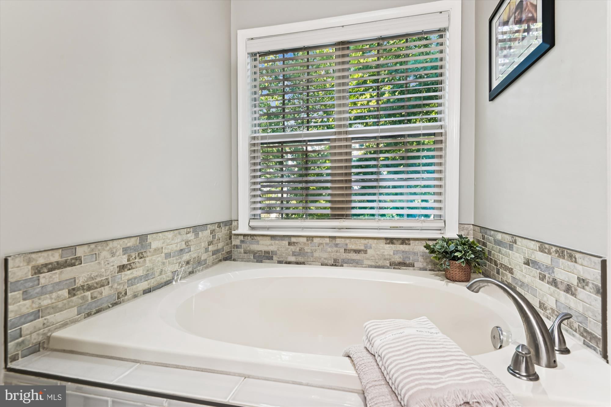 LONG BAR HARBOR - Residential