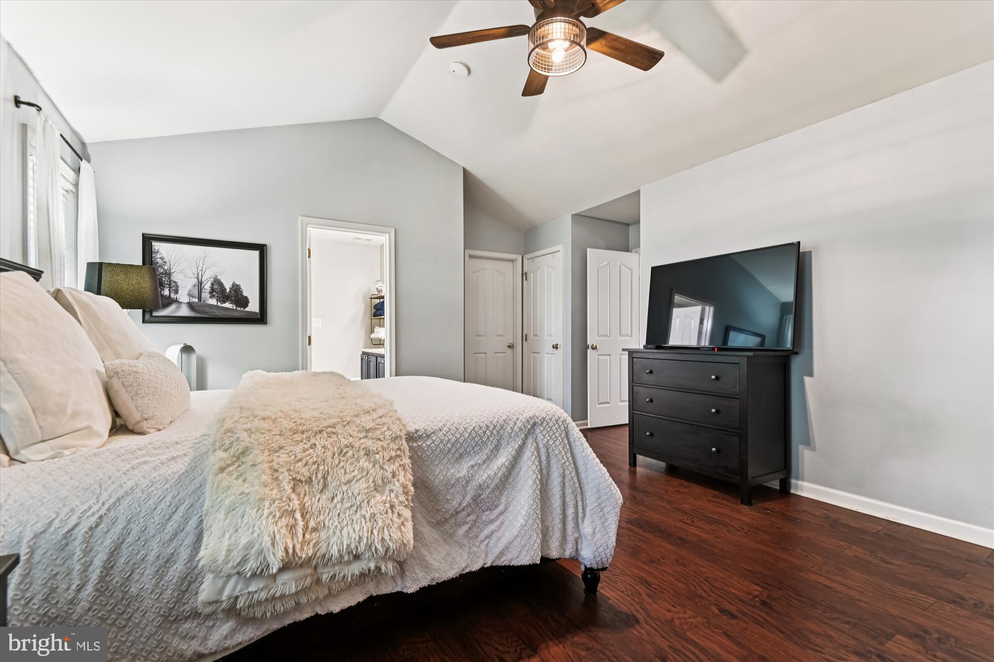 LONG BAR HARBOR - Residential