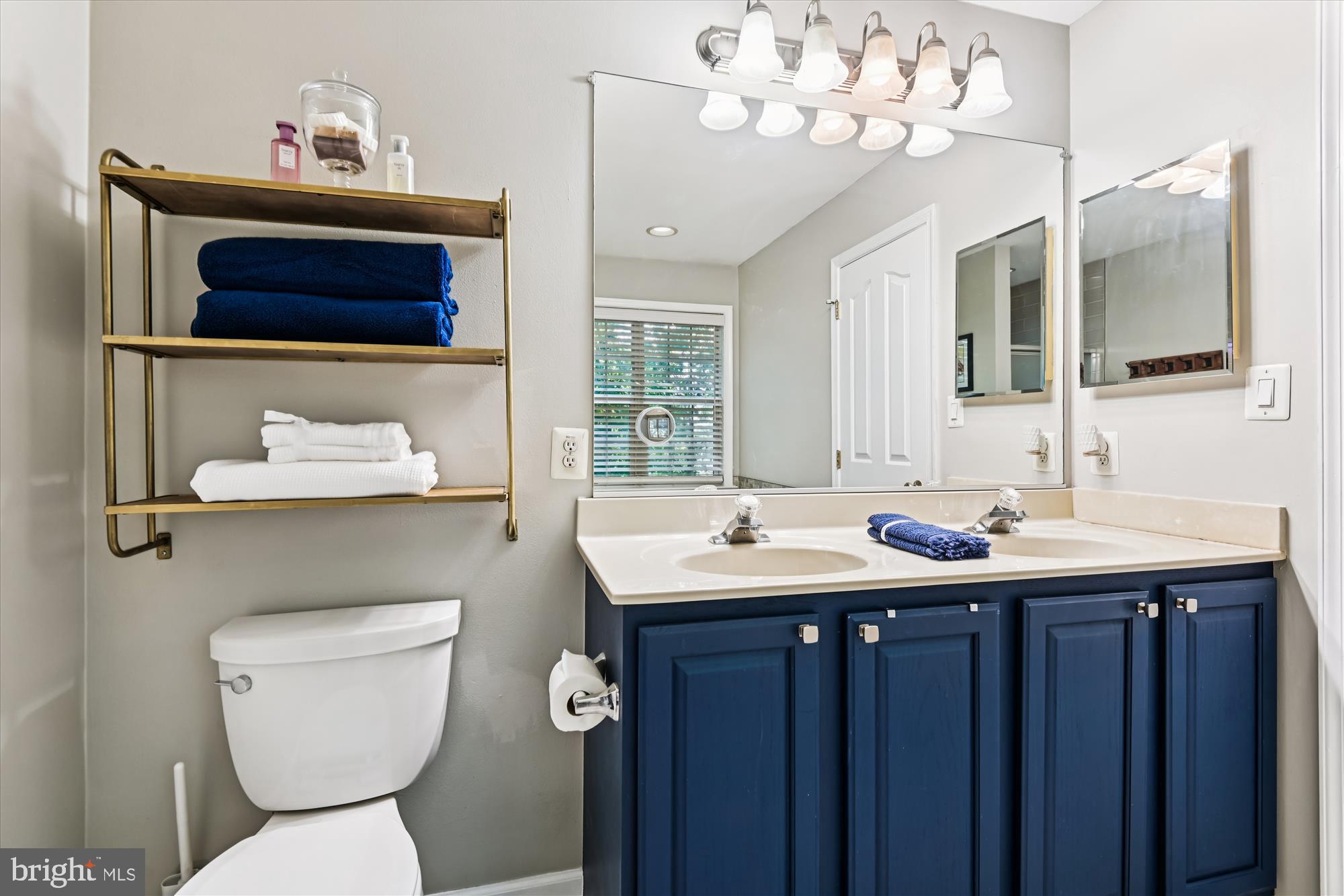 LONG BAR HARBOR - Residential