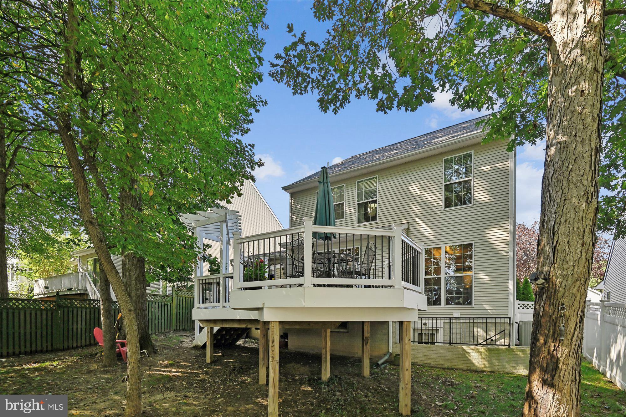 LONG BAR HARBOR - Residential