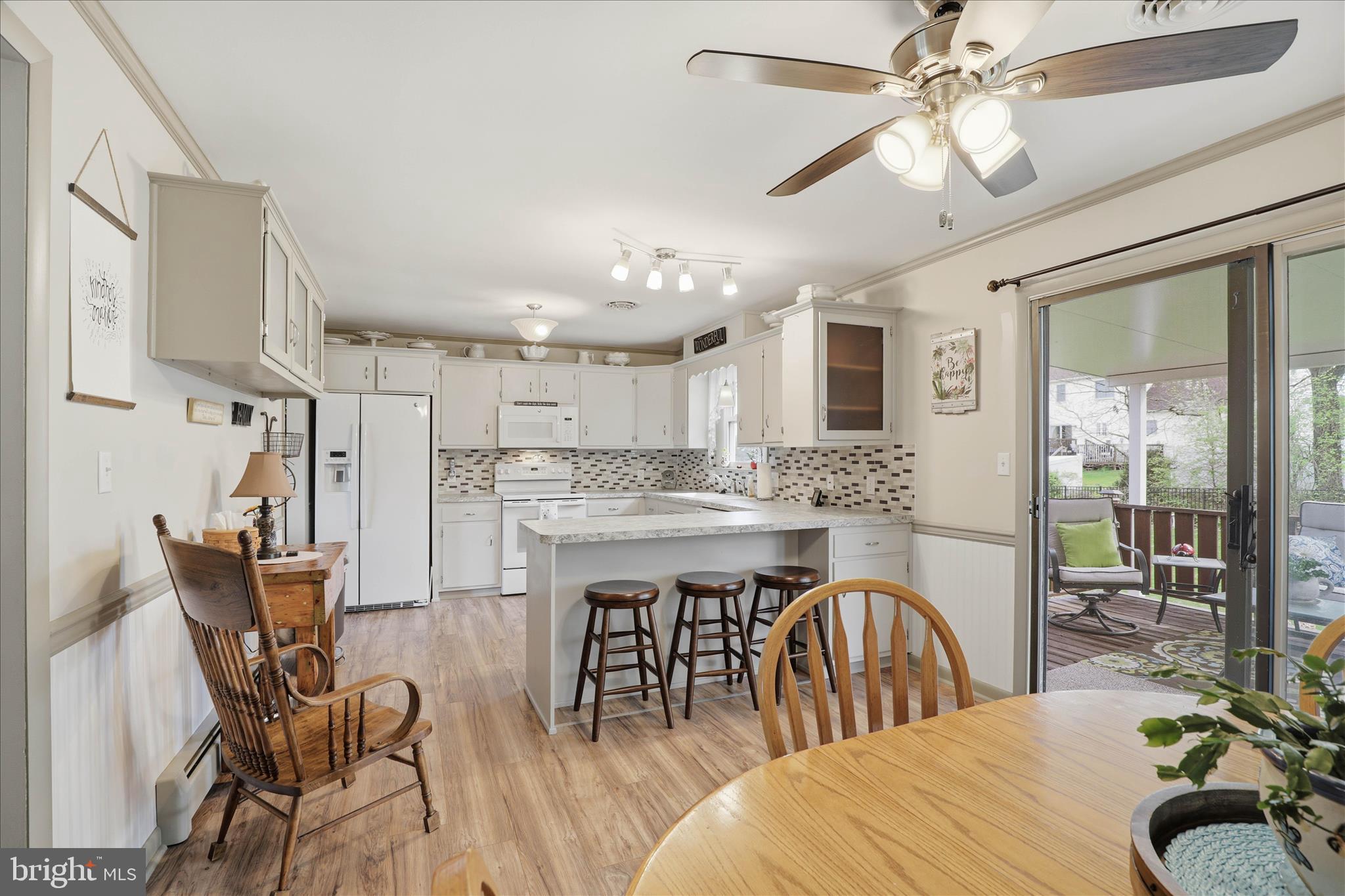 MEADOWBROOK ESTATES - Residential