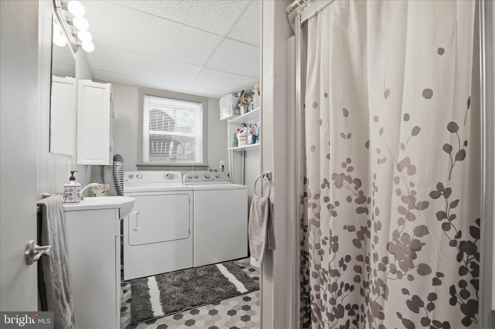 MEADOWBROOK ESTATES - Residential