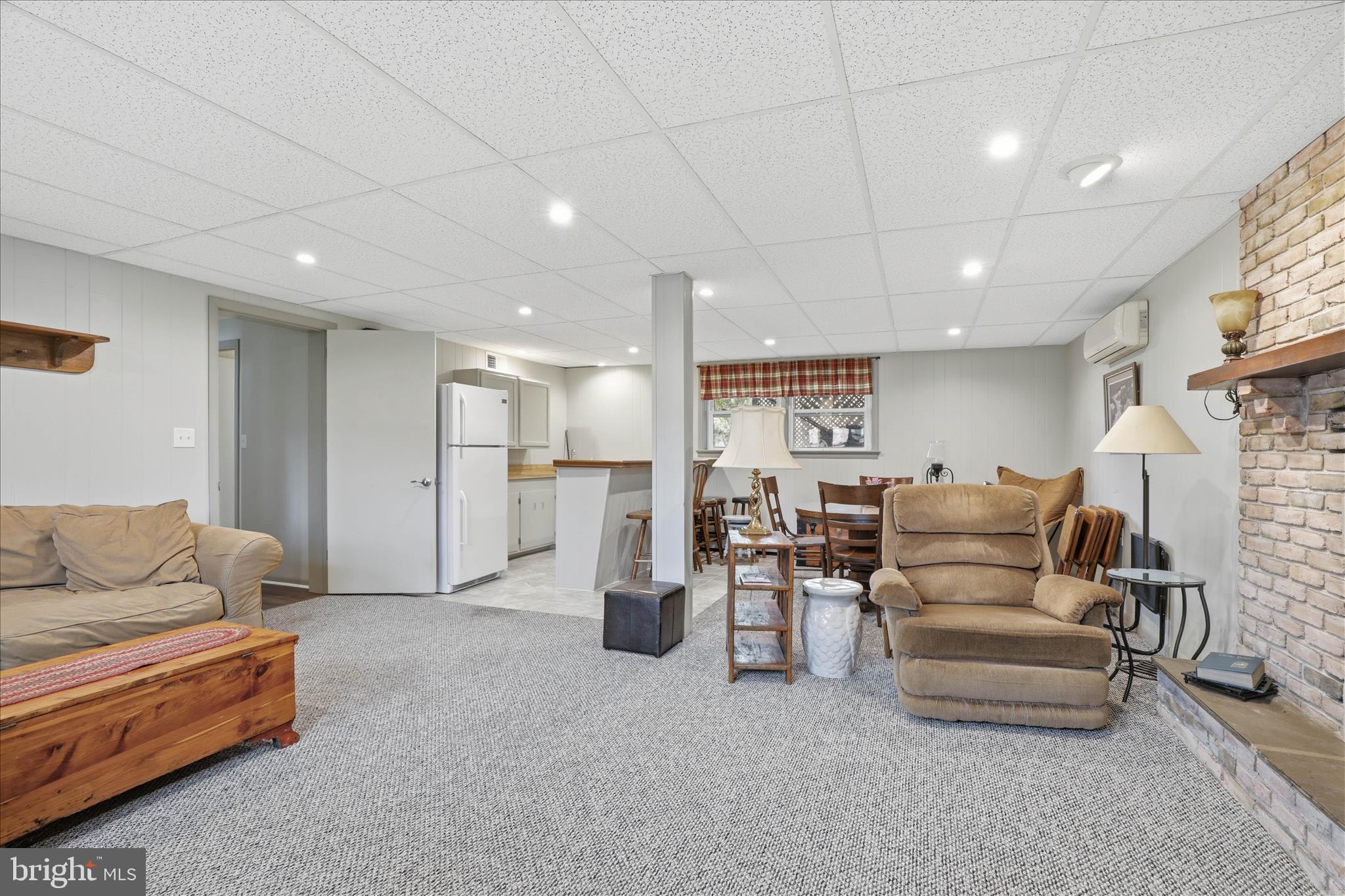 MEADOWBROOK ESTATES - Residential